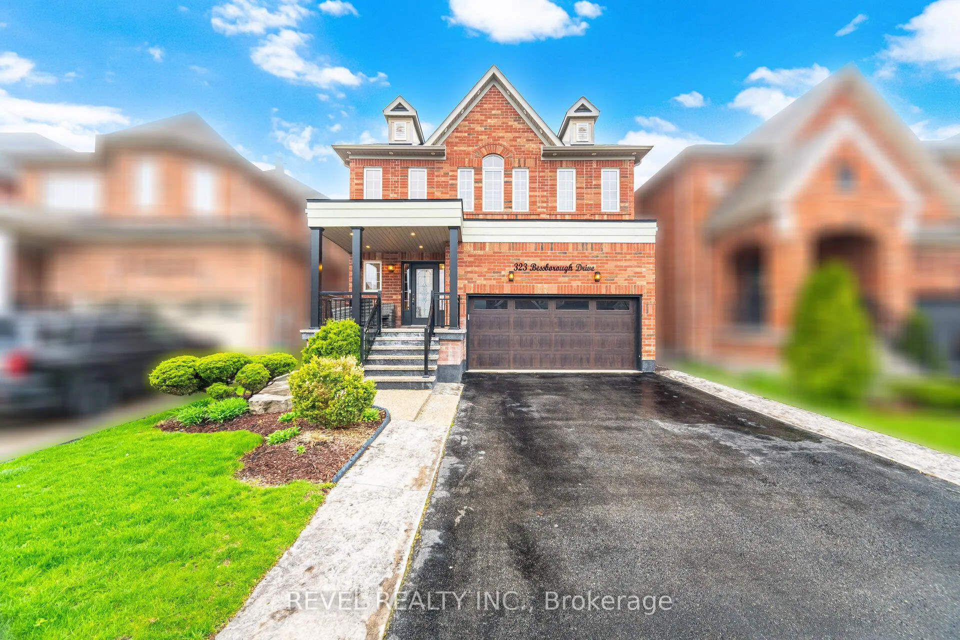 Photo 2 of 323 Bessborough Drive, Milton, Harrison — HOMEH