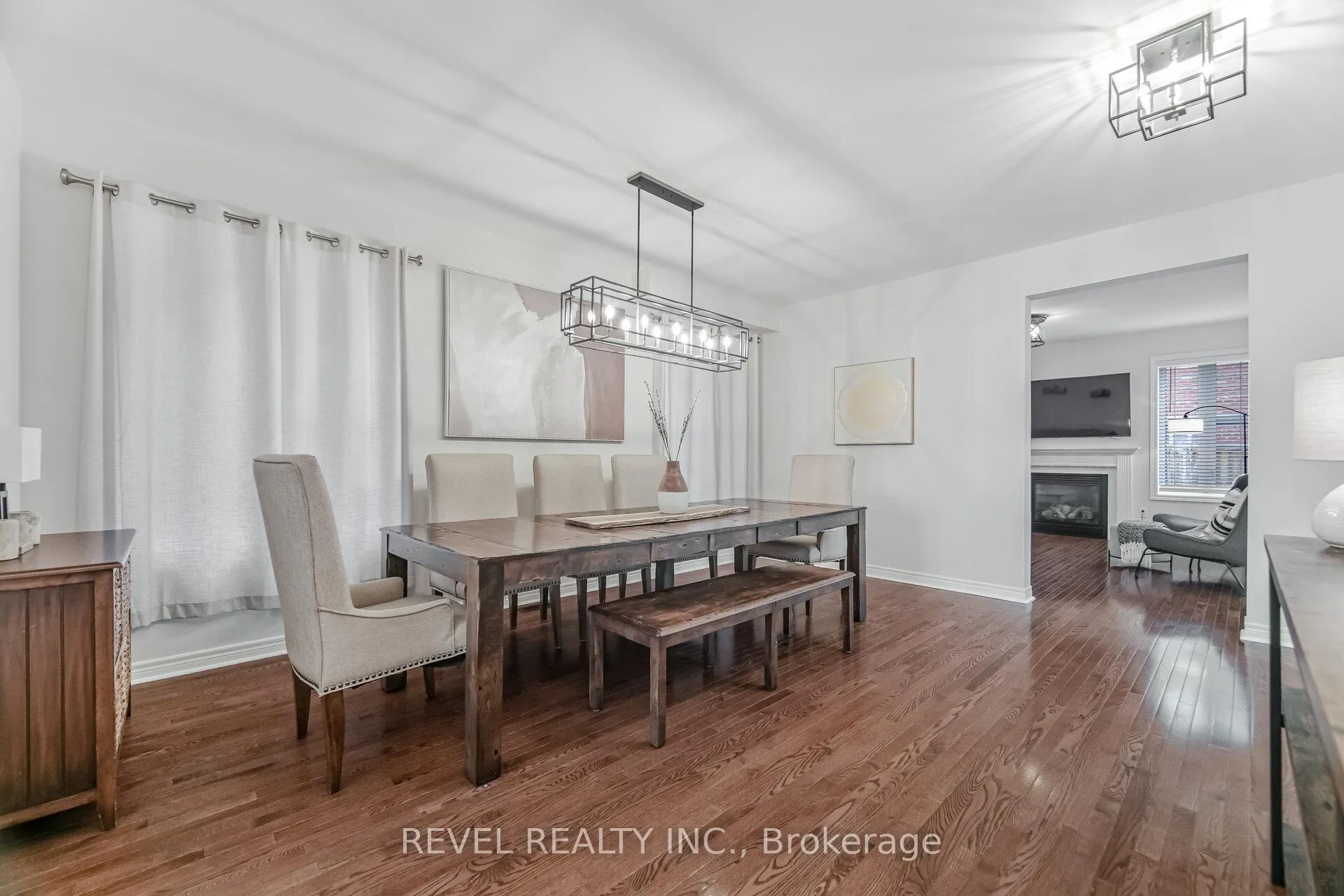 Photo 6 of 323 Bessborough Drive, Milton, Harrison — HOMEH