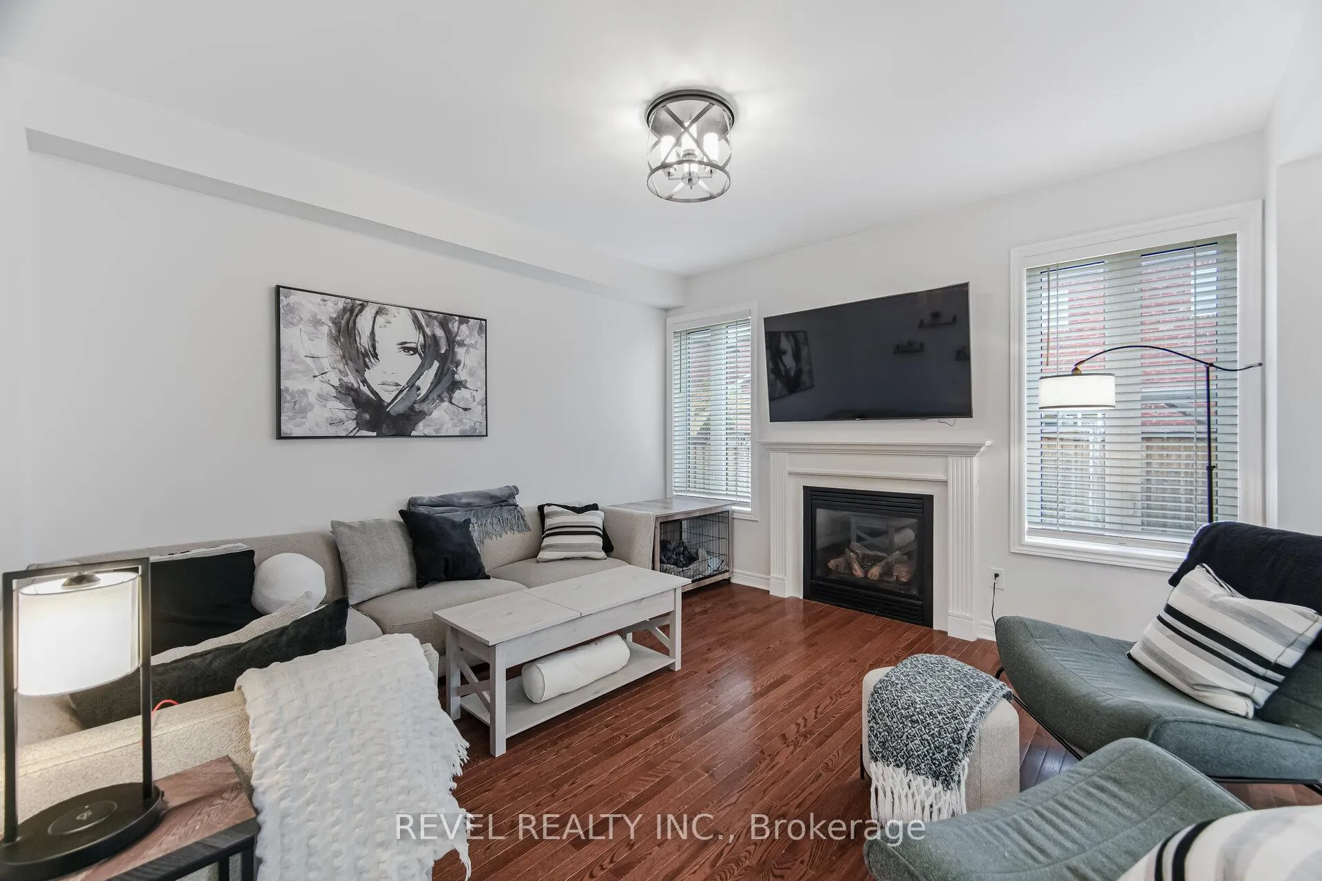 Photo 17 of 323 Bessborough Drive, Milton, Harrison — HOMEH