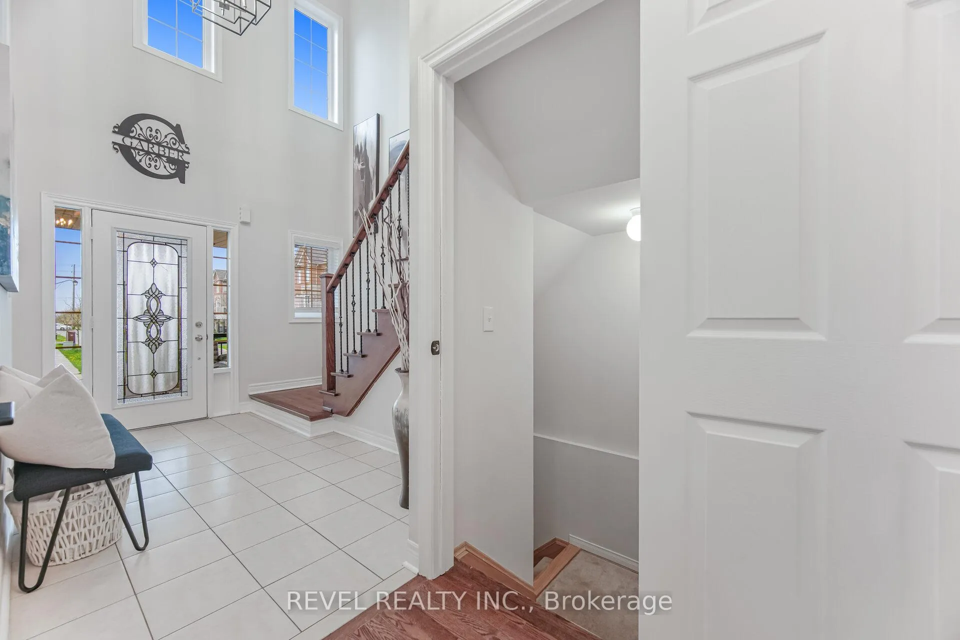 Photo 33 of 323 Bessborough Drive, Milton, Harrison — HOMEH