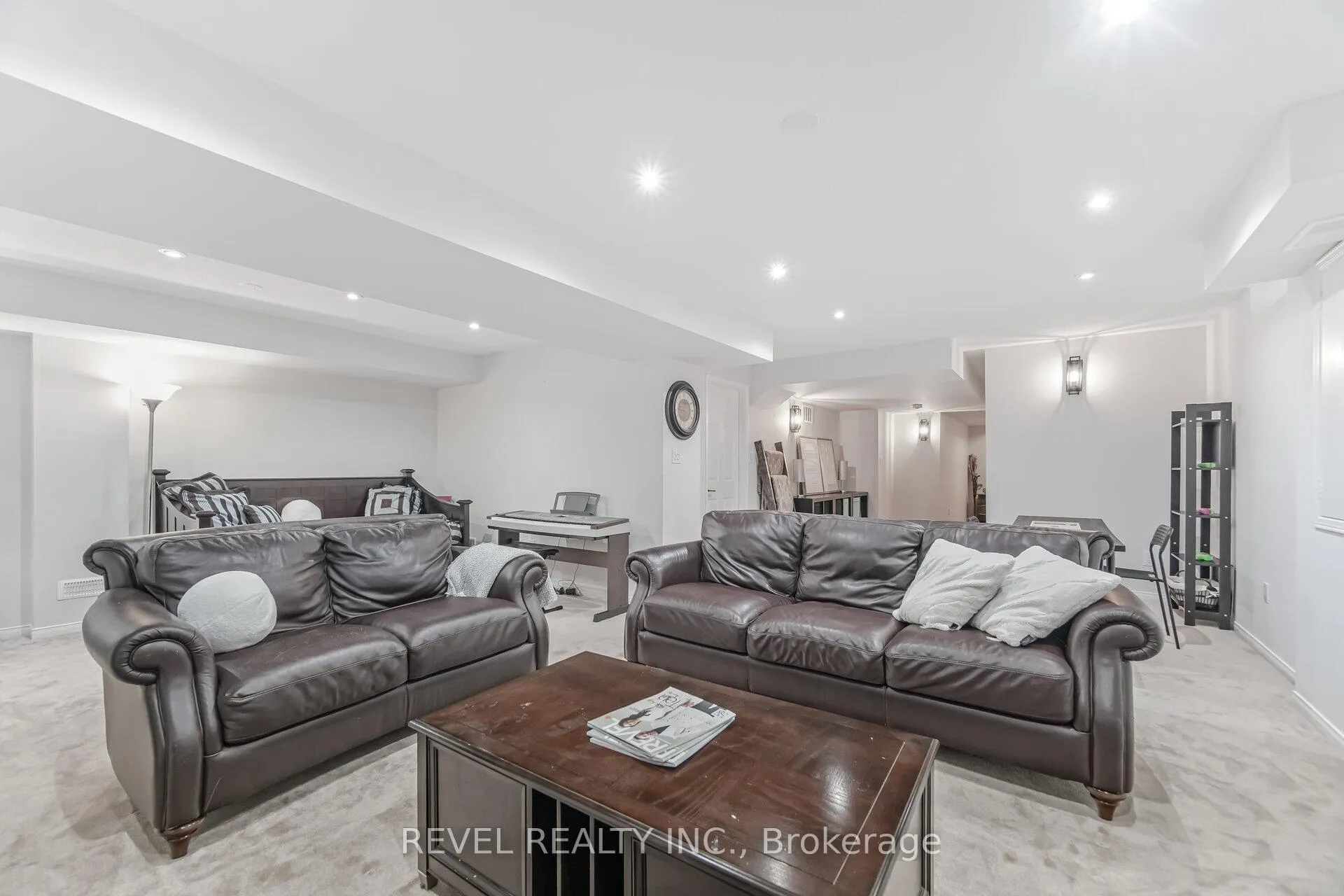 Photo 37 of 323 Bessborough Drive, Milton, Harrison — HOMEH