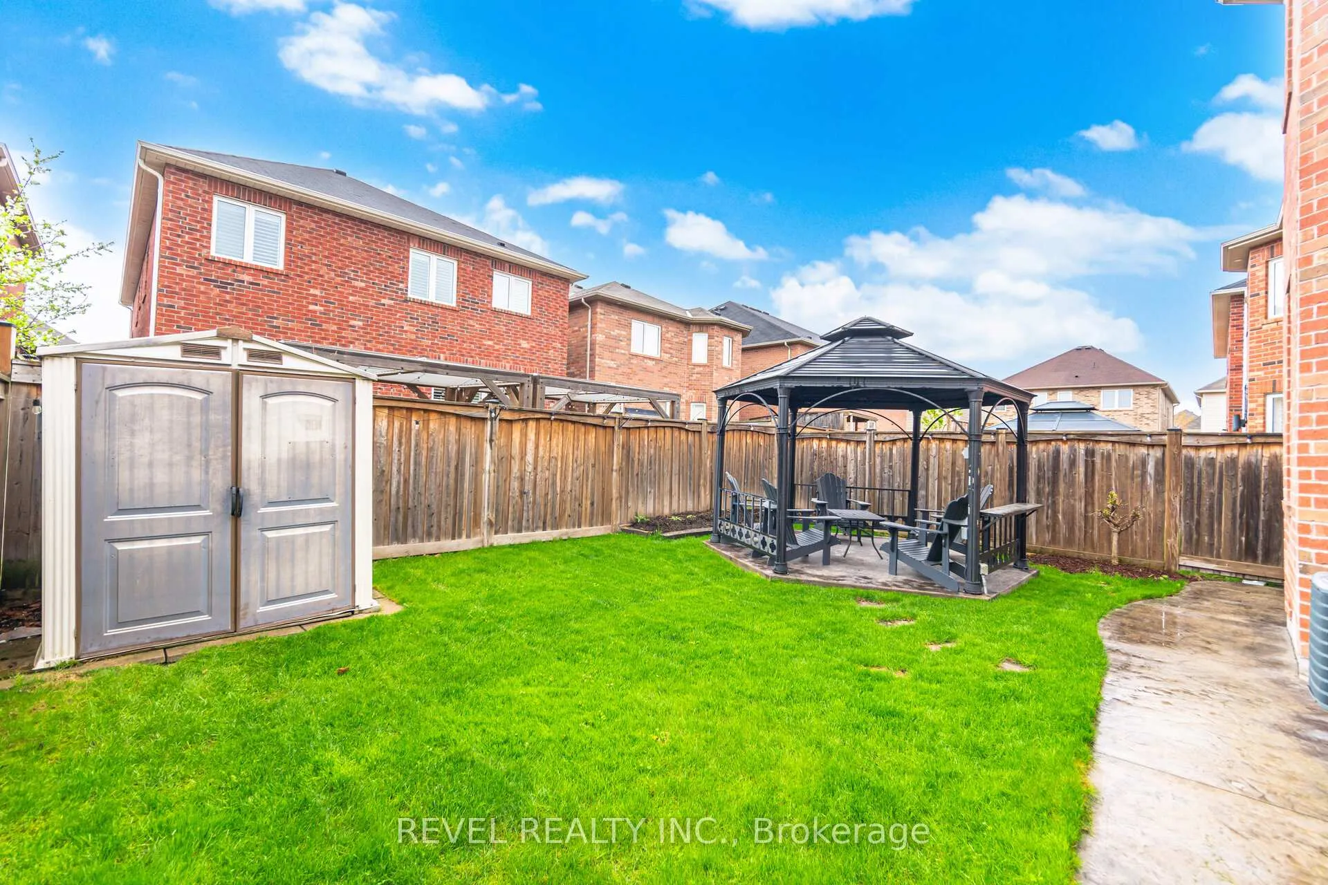 Photo 42 of 323 Bessborough Drive, Milton, Harrison — HOMEH