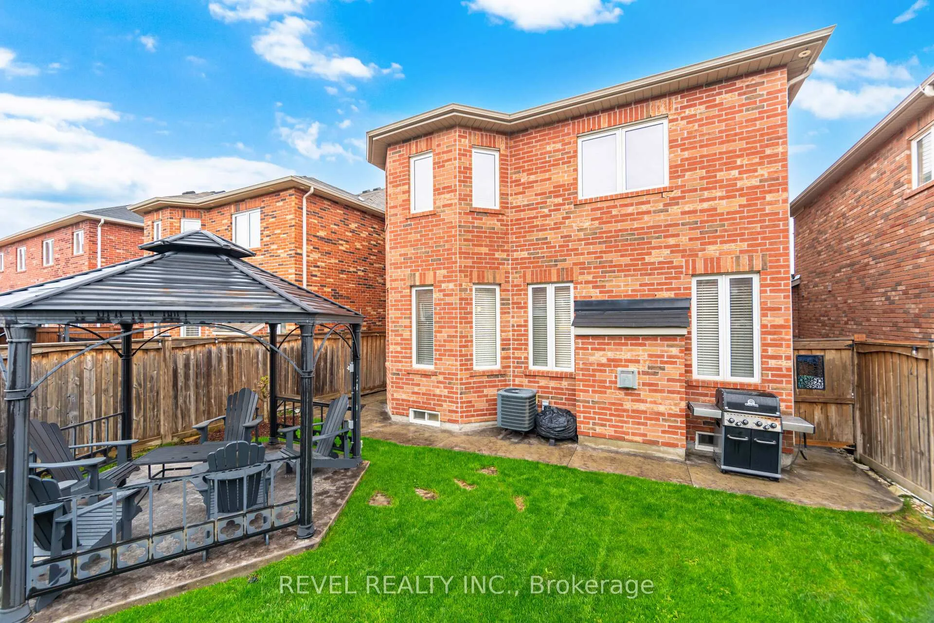Photo 43 of 323 Bessborough Drive, Milton, Harrison — HOMEH
