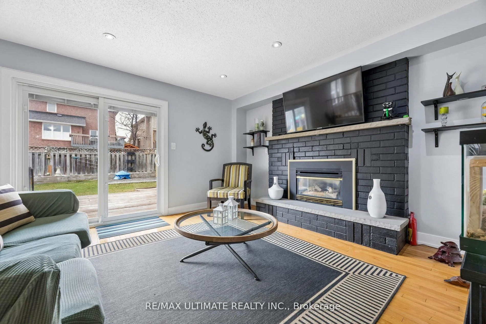 Photo 7 of 864 Copperfield Drive, Oshawa, Eastdale — HOMEH