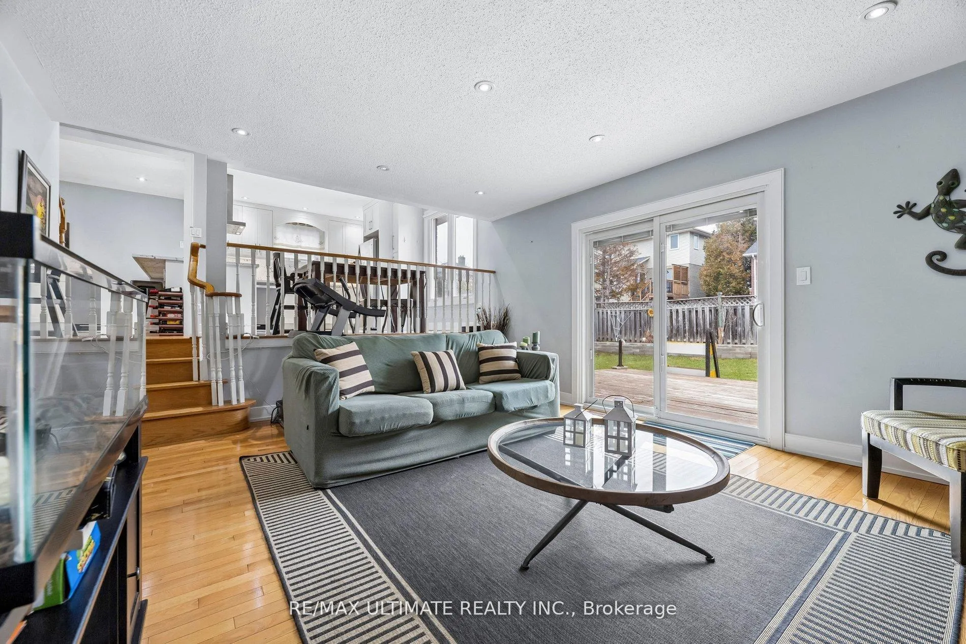 Photo 8 of 864 Copperfield Drive, Oshawa, Eastdale — HOMEH