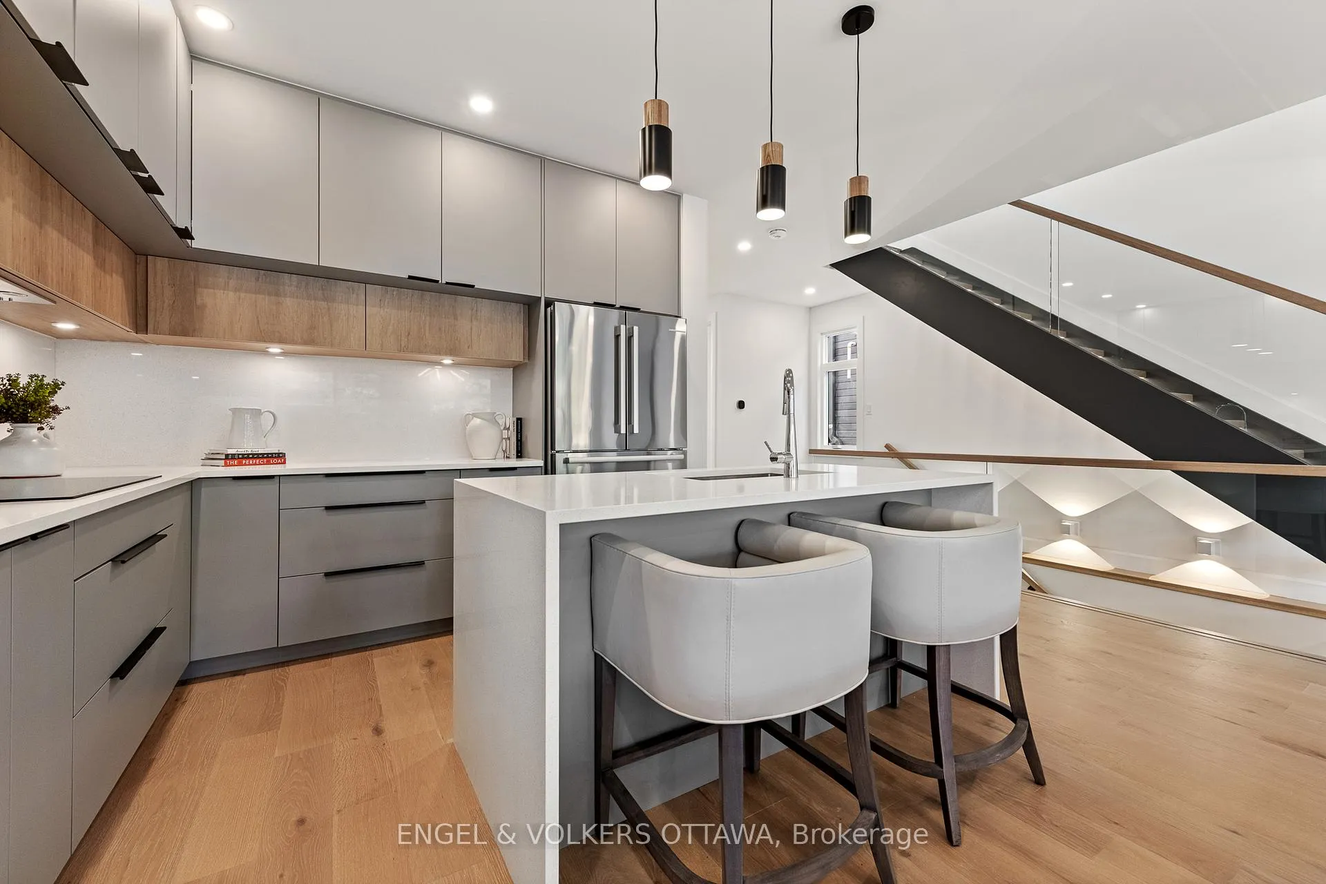 Photo 7 of 493 Highcroft Avenue, Ottawa, Westboro/Hampton Park — HOMEH