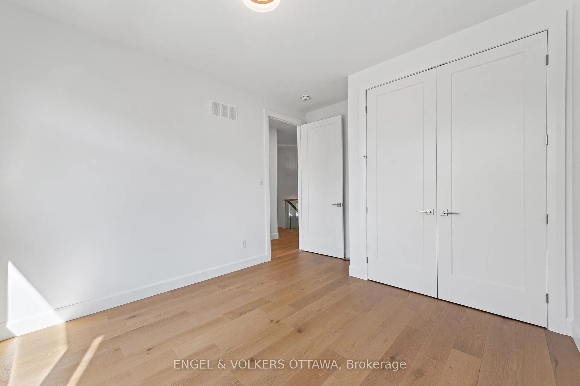 Photo 25 of 493 Highcroft Avenue, Ottawa, Westboro/Hampton Park — HOMEH