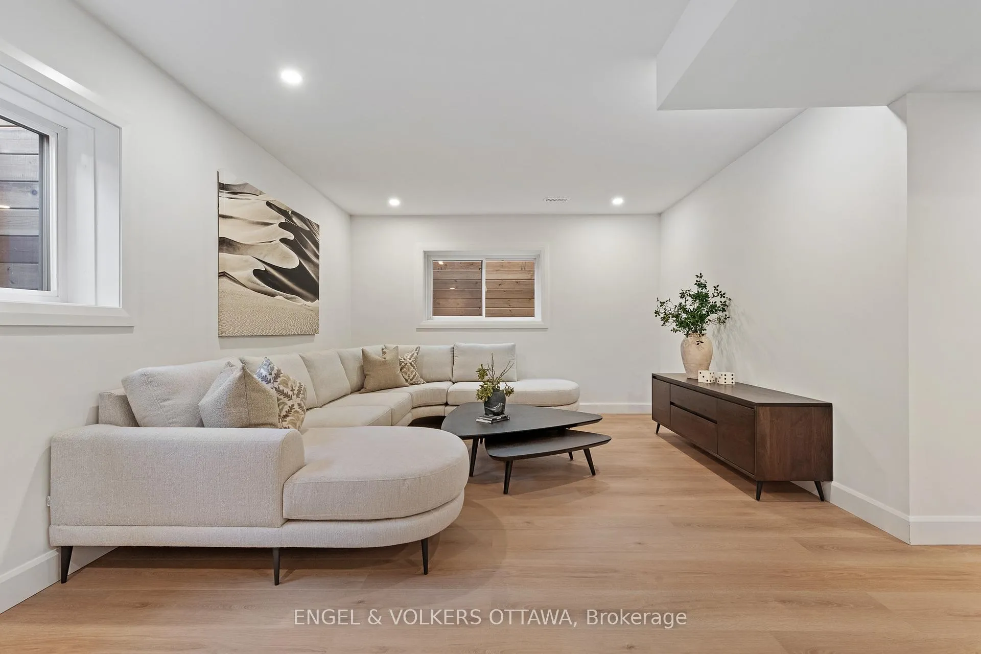 Photo 33 of 493 Highcroft Avenue, Ottawa, Westboro/Hampton Park — HOMEH