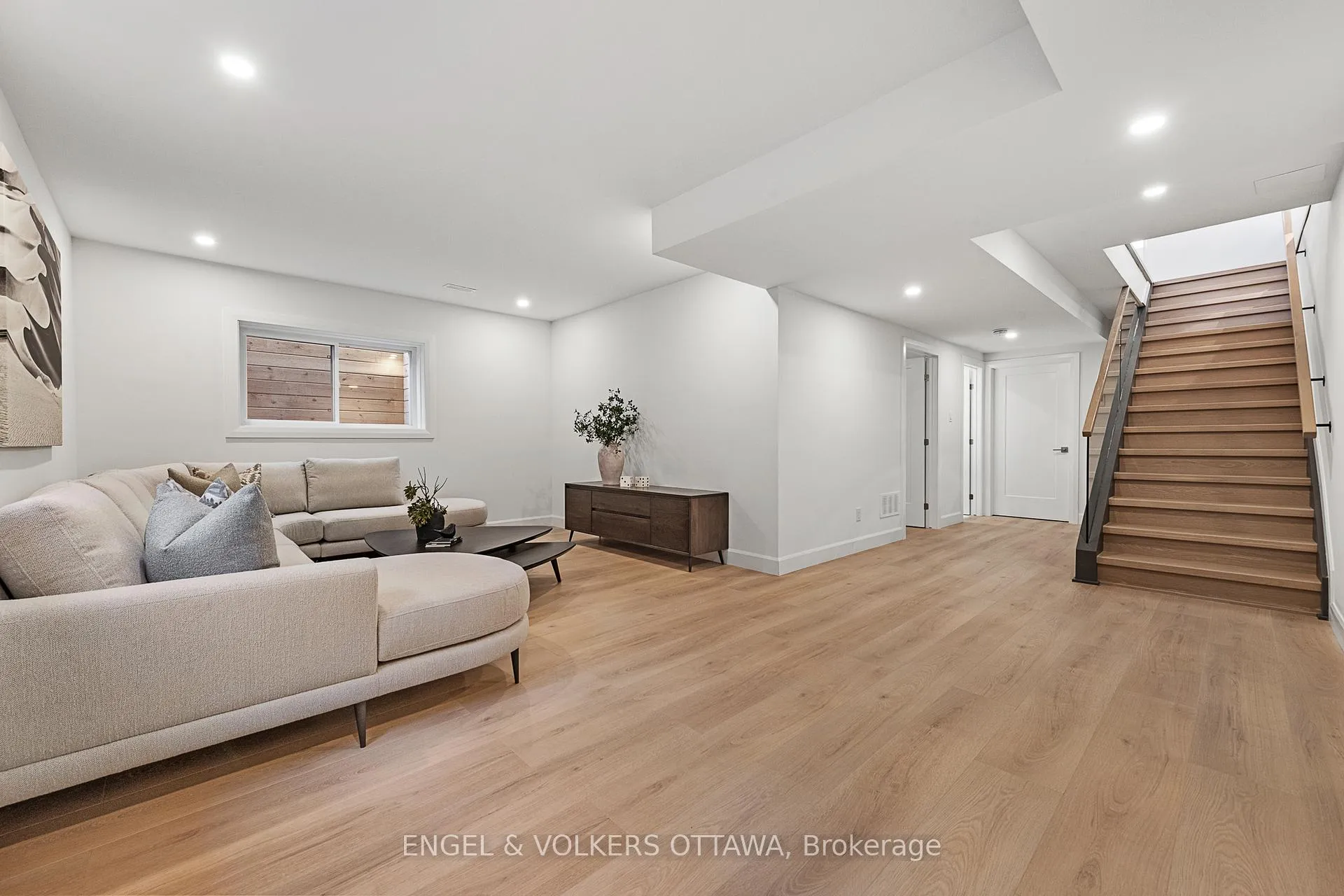 Photo 34 of 493 Highcroft Avenue, Ottawa, Westboro/Hampton Park — HOMEH