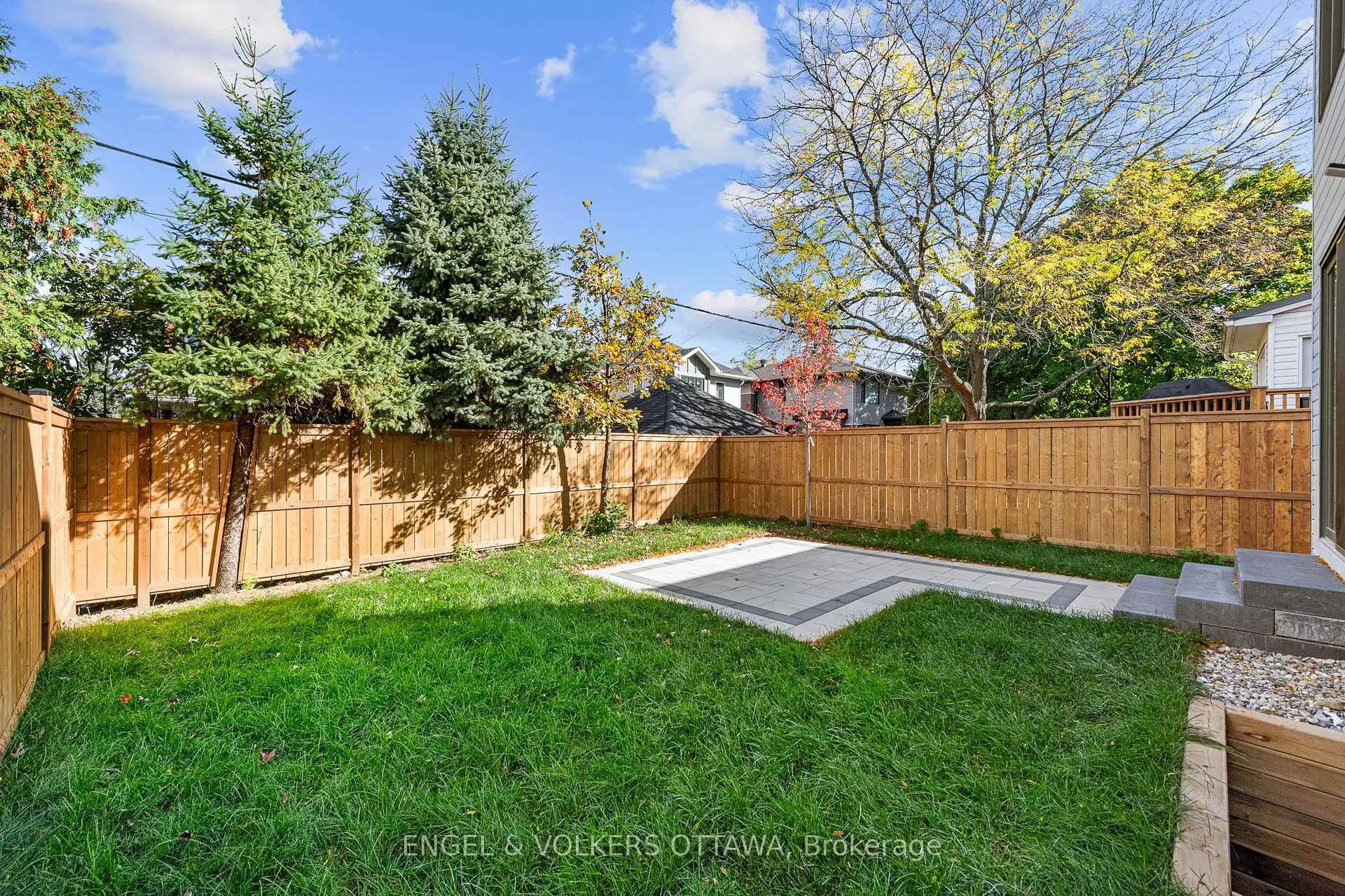 Photo 40 of 493 Highcroft Avenue, Ottawa, Westboro/Hampton Park — HOMEH