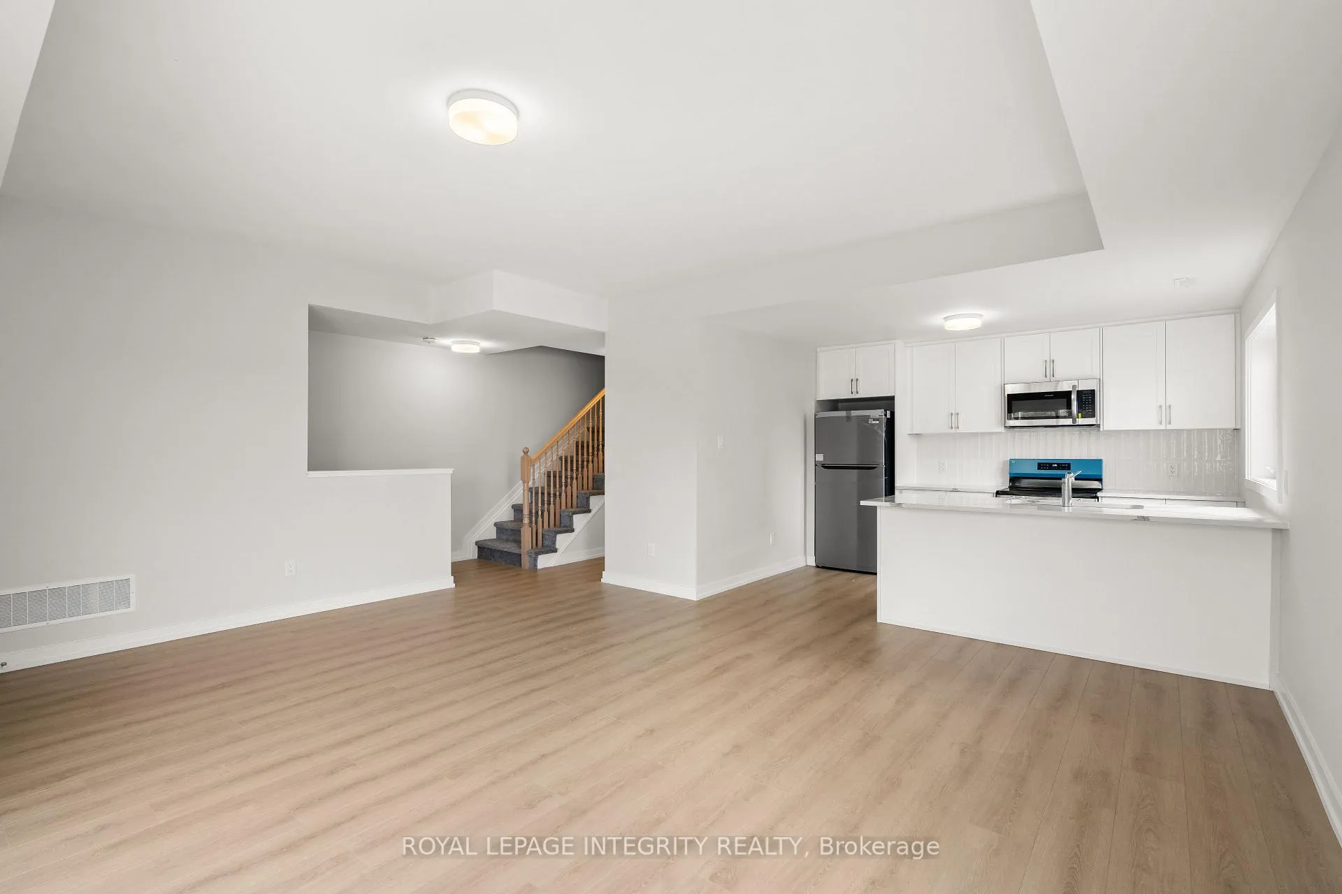 Photo 5 of 3280 Greenbank Road, Ottawa, Barrhaven - Half Moon Bay — HOMEH