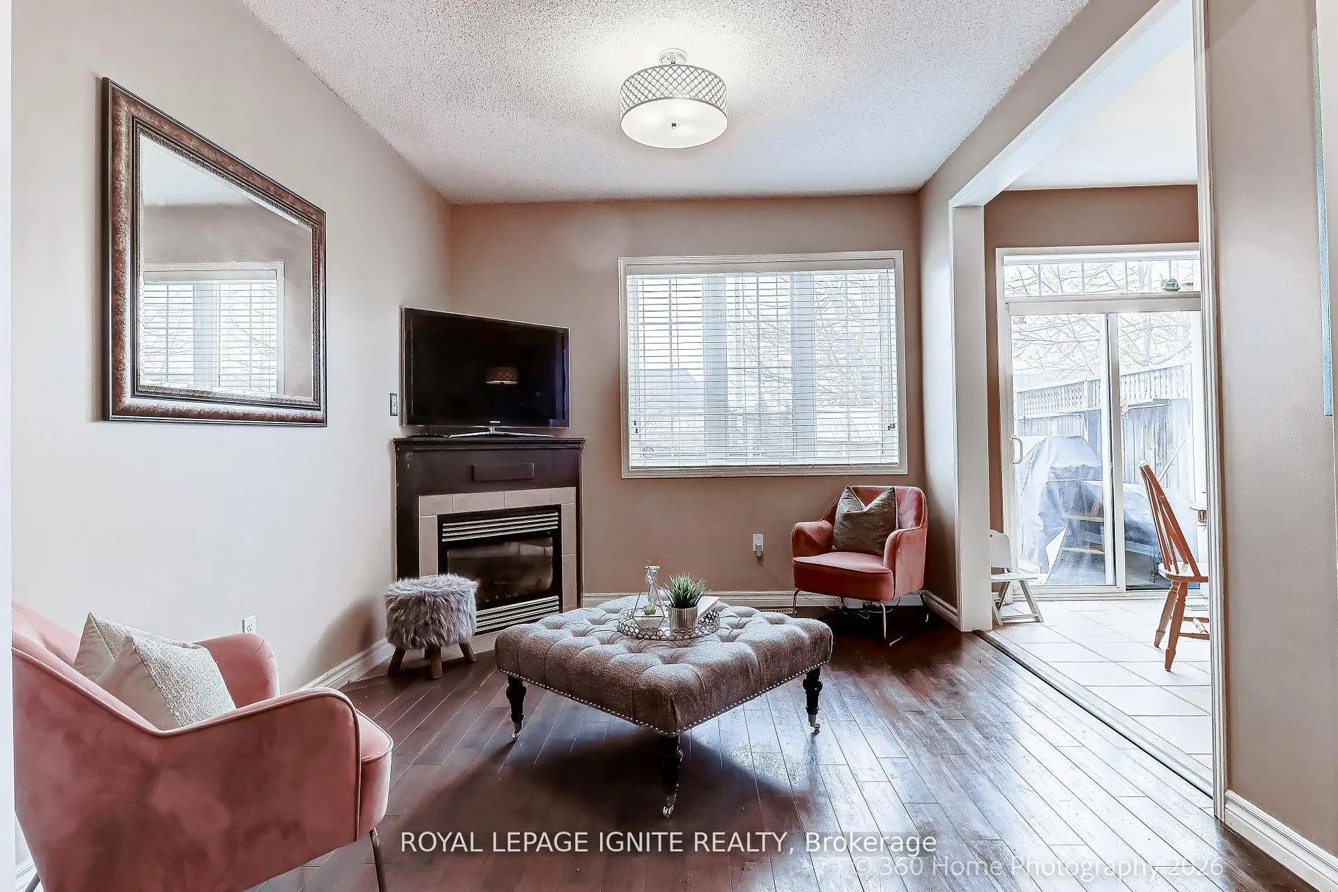 Photo 6 of 48 Thorp Crescent, Ajax, Central — HOMEH