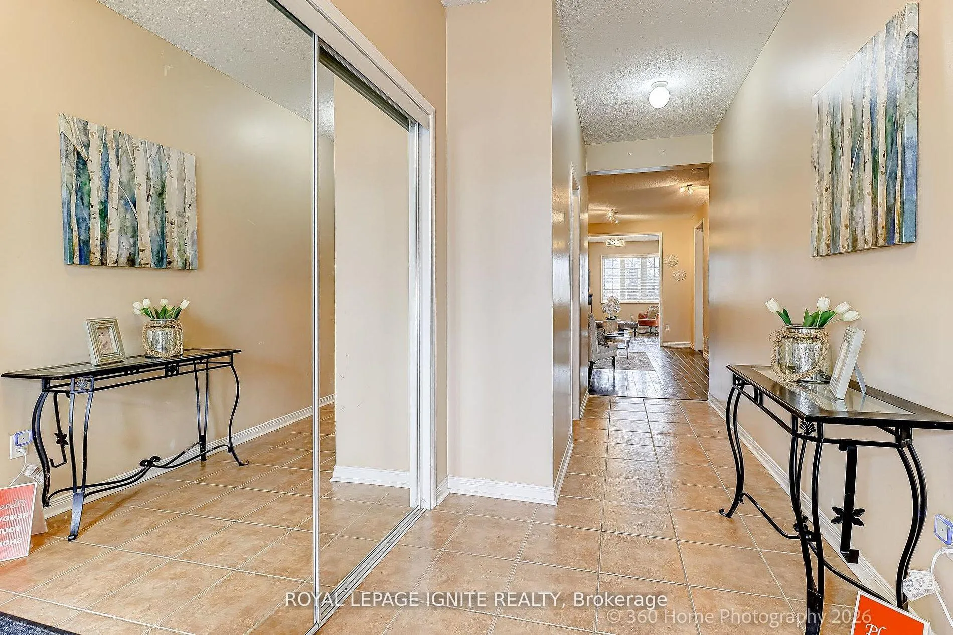 Photo 8 of 48 Thorp Crescent, Ajax, Central — HOMEH