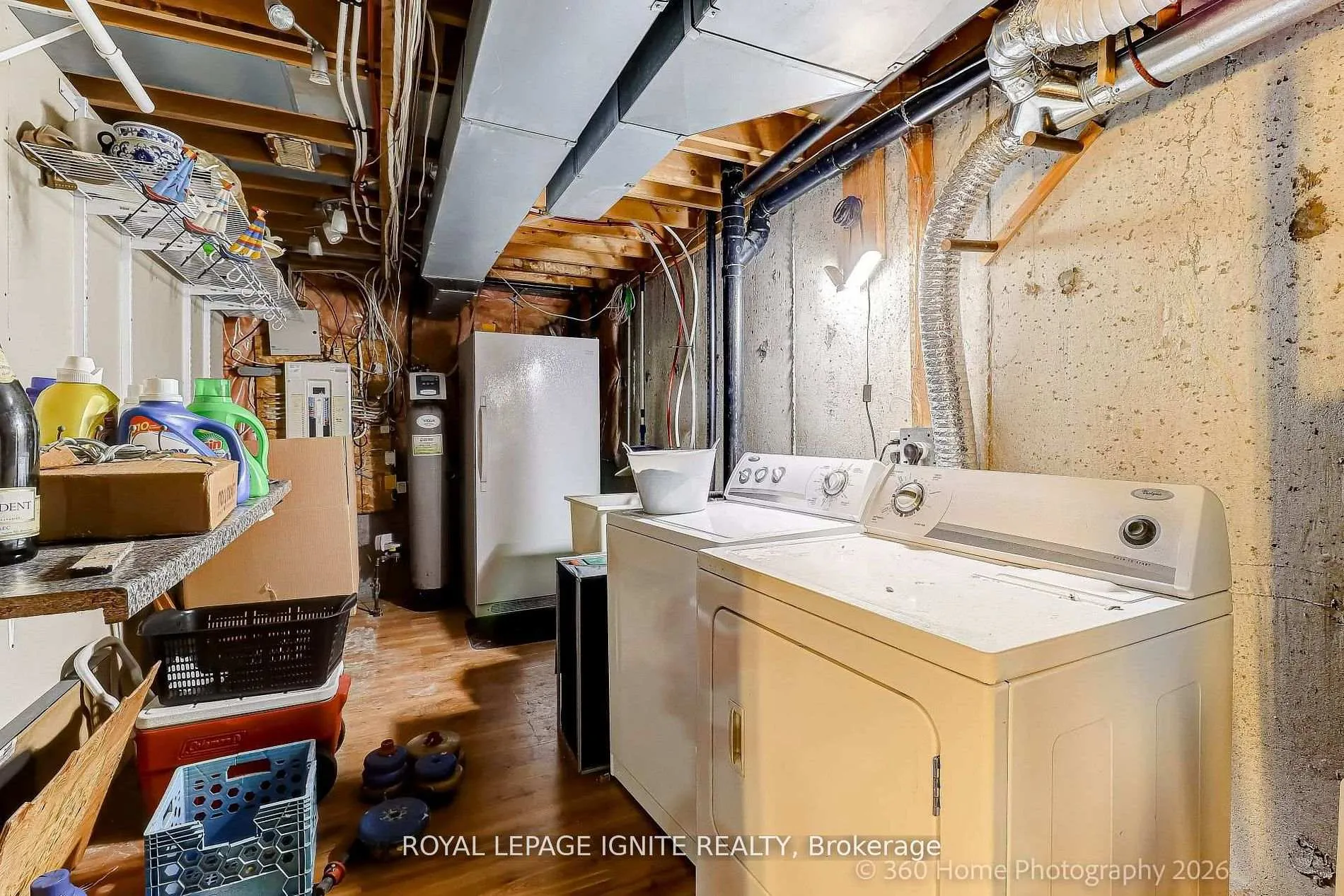 Photo 25 of 48 Thorp Crescent, Ajax, Central — HOMEH