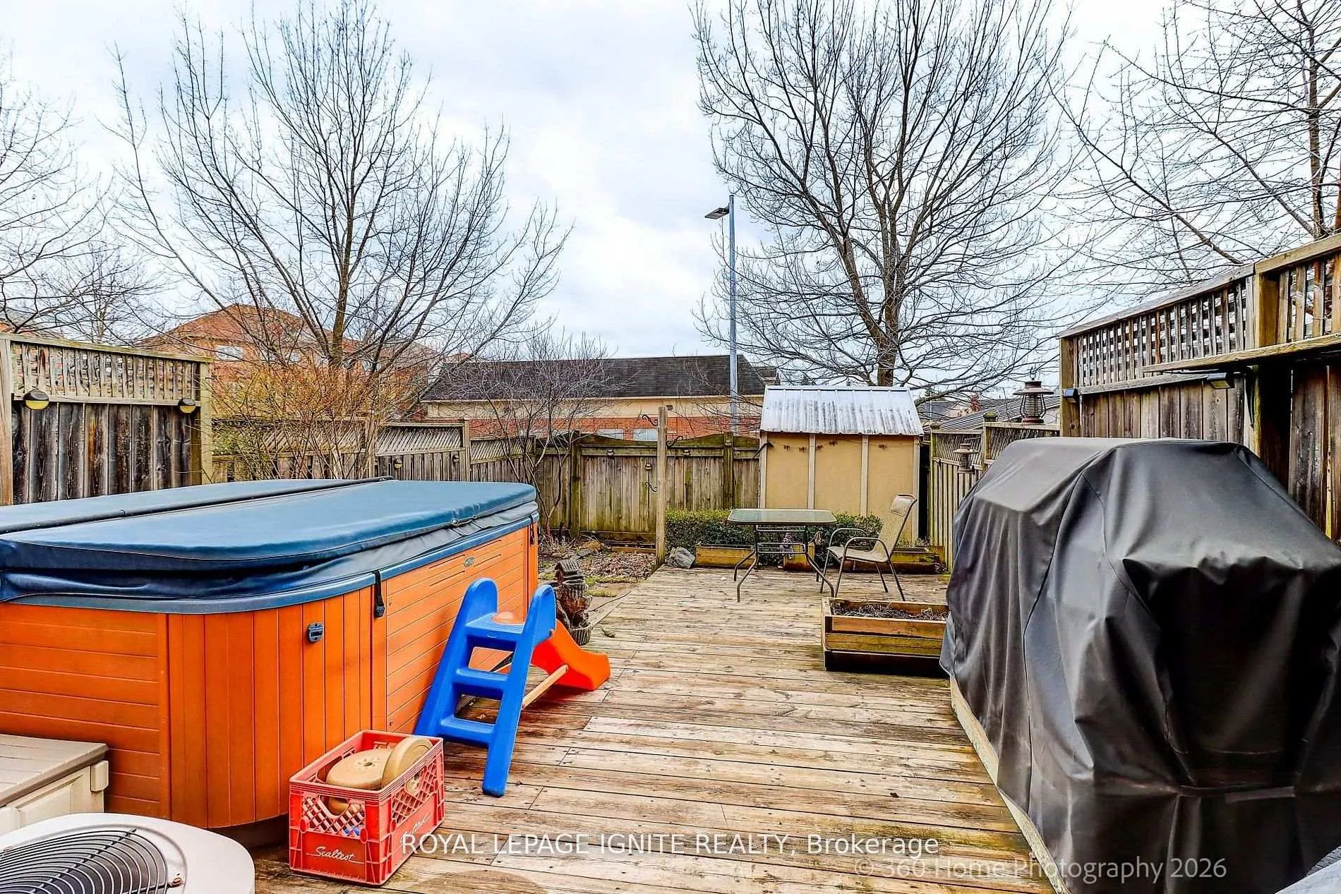Photo 26 of 48 Thorp Crescent, Ajax, Central — HOMEH