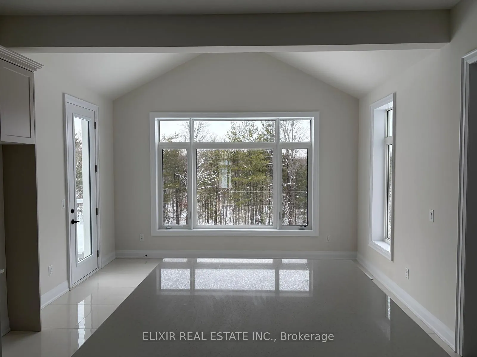 Photo 2 of 92 Pearsall Place, Oro-Medonte, Rural Oro-Medonte — HOMEH