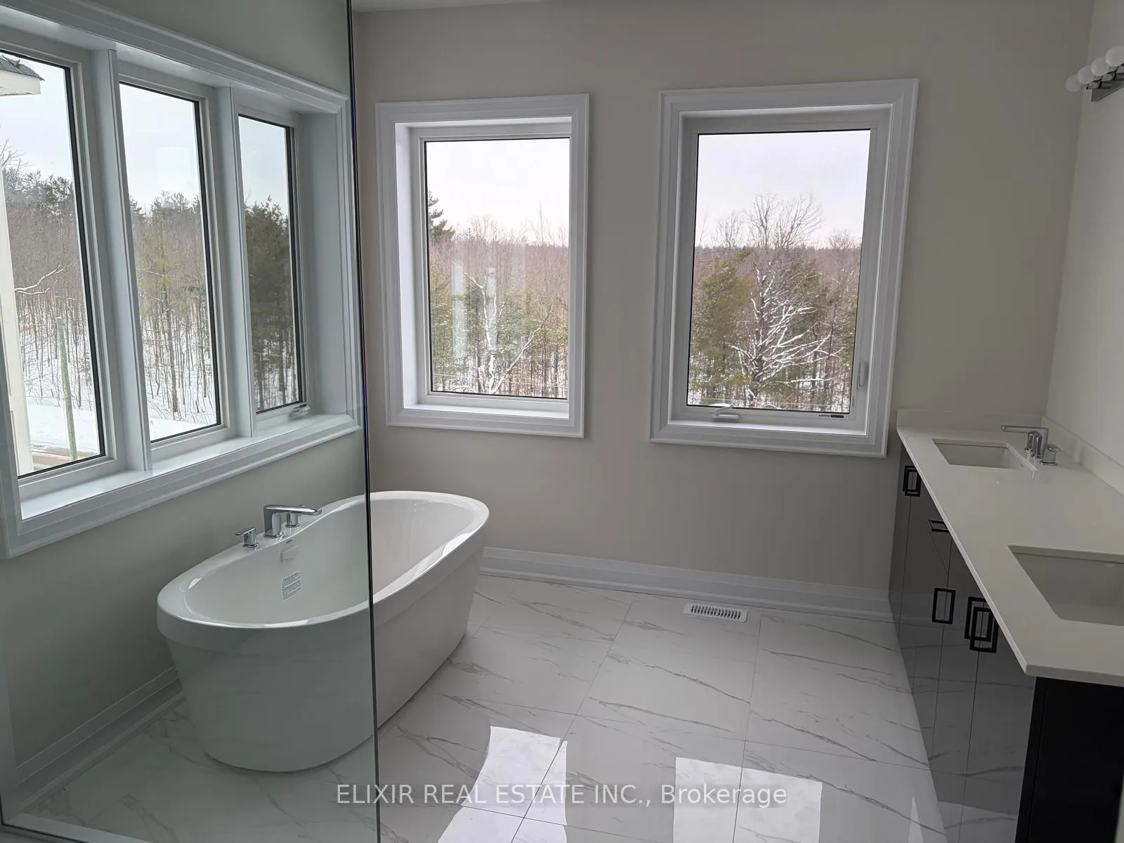 Photo 11 of 92 Pearsall Place, Oro-Medonte, Rural Oro-Medonte — HOMEH
