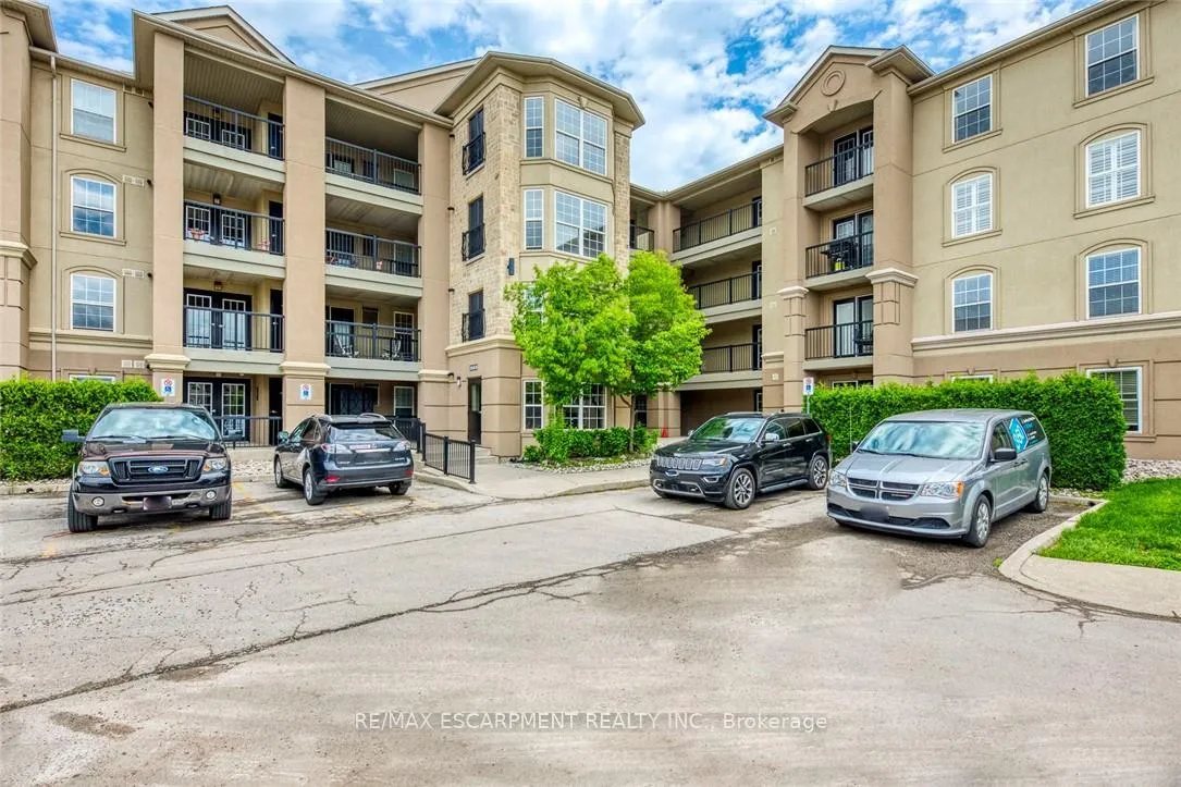 Photo 2 of Unit 403, 2055 Appleby Line, Burlington, Uptown — HOMEH