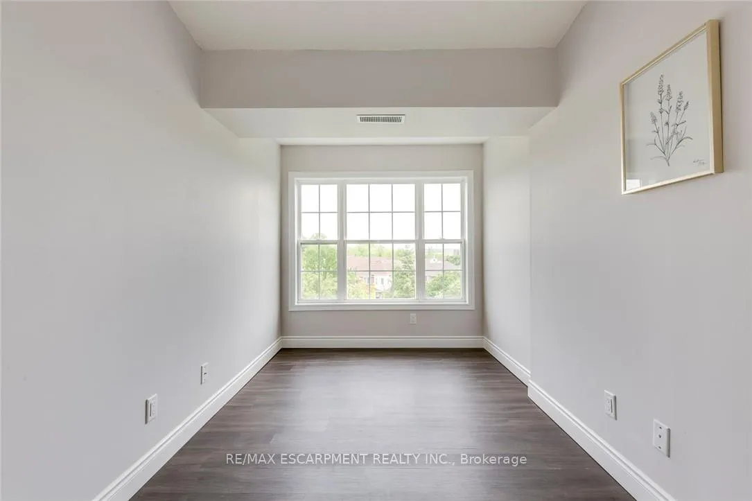 Photo 21 of Unit 403, 2055 Appleby Line, Burlington, Uptown — HOMEH