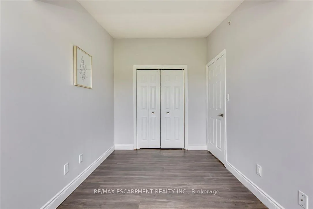 Photo 22 of Unit 403, 2055 Appleby Line, Burlington, Uptown — HOMEH