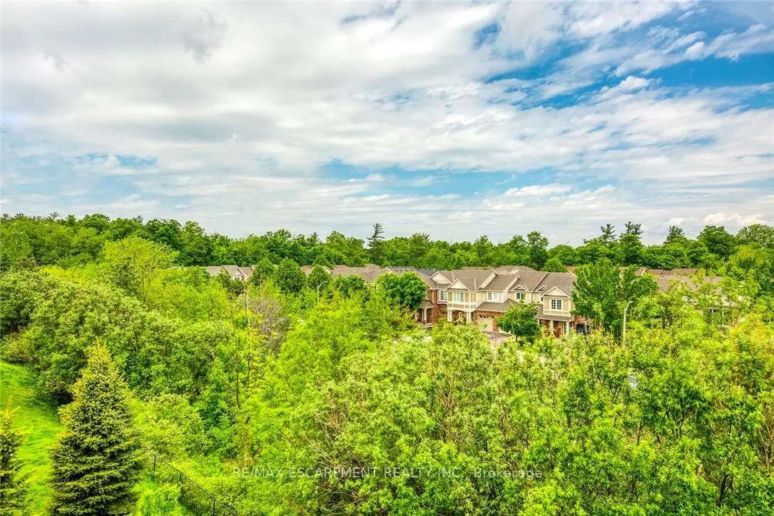 Photo 32 of Unit 403, 2055 Appleby Line, Burlington, Uptown — HOMEH