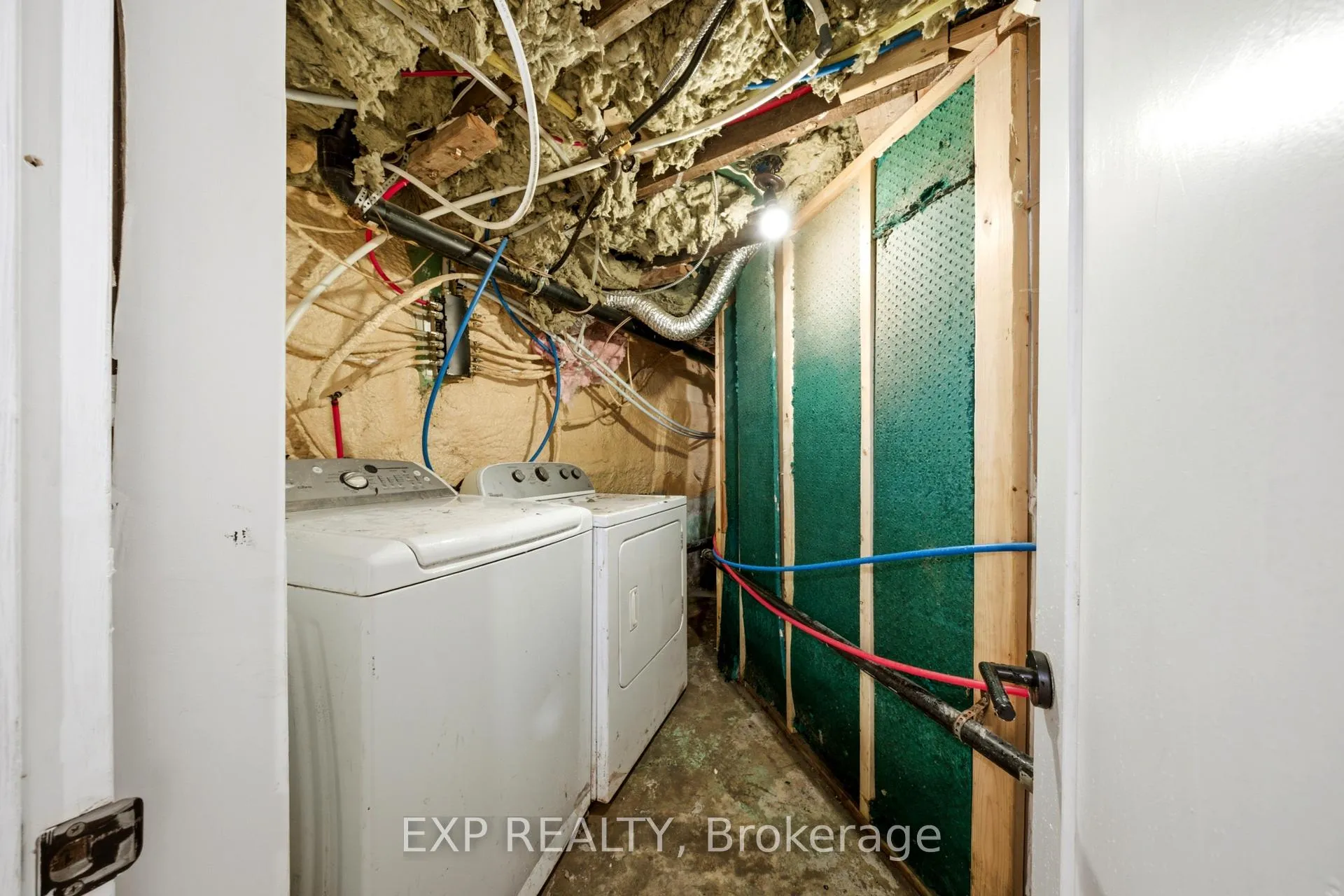 Photo 22 of 200 Madison Avenue S, Kitchener, Cedar Hill — HOMEH