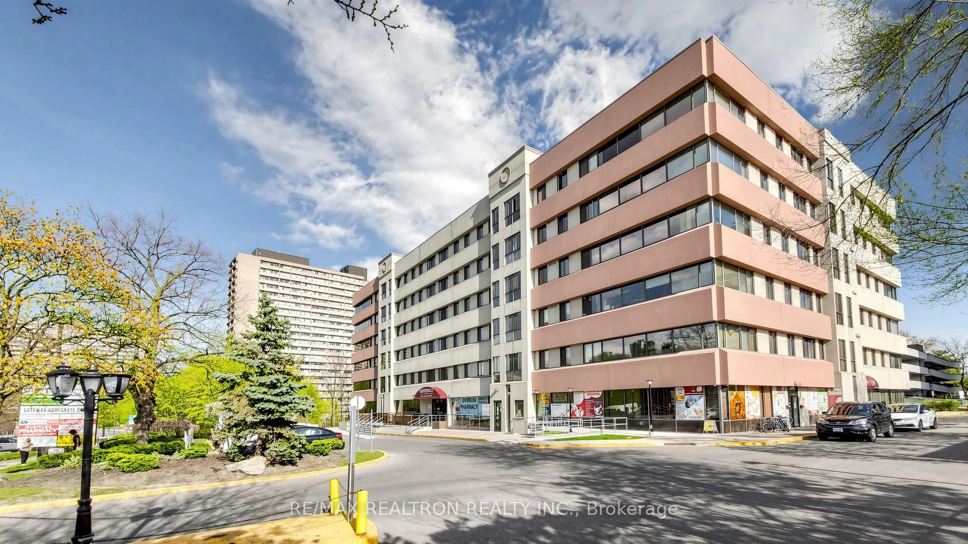 Photo 2 of Unit 616, 10 Gateway Boulevard, Toronto, Flemingdon Park — HOMEH