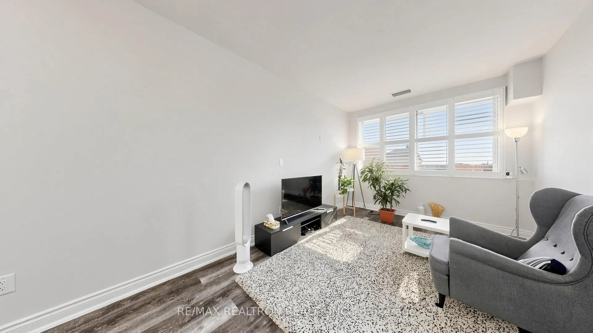 Photo 14 of Unit 616, 10 Gateway Boulevard, Toronto, Flemingdon Park — HOMEH