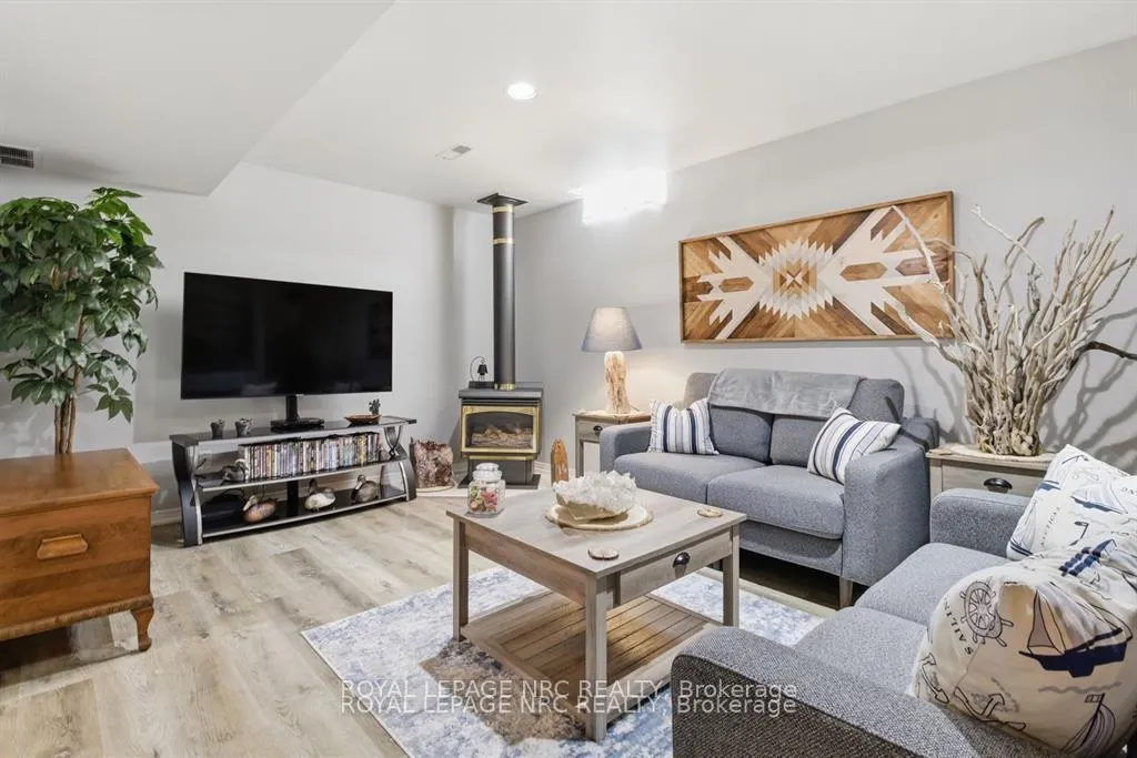 Photo 29 of 4393 Tamarac Avenue, Lincoln, Beamsville — HOMEH