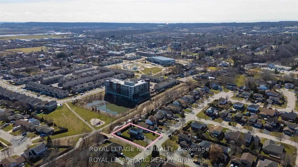 Photo 45 of 4393 Tamarac Avenue, Lincoln, Beamsville — HOMEH