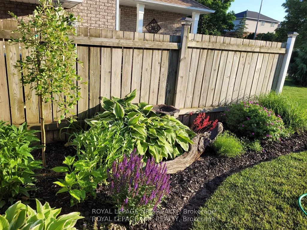 Photo 46 of 4393 Tamarac Avenue, Lincoln, Beamsville — HOMEH