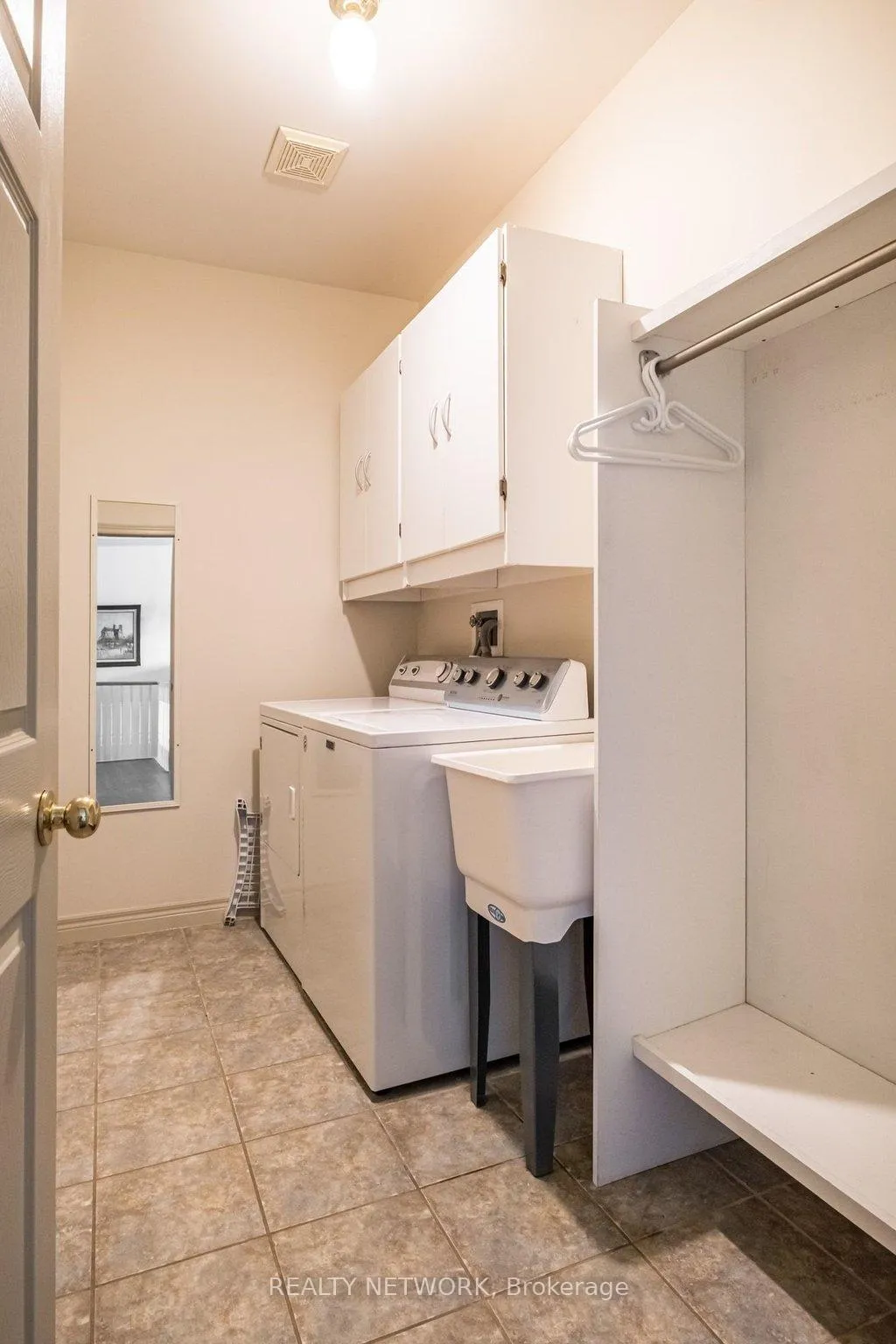 Photo 20 of Unit 13, 59 Northern Breeze Street, Hamilton, Twenty Place — HOMEH