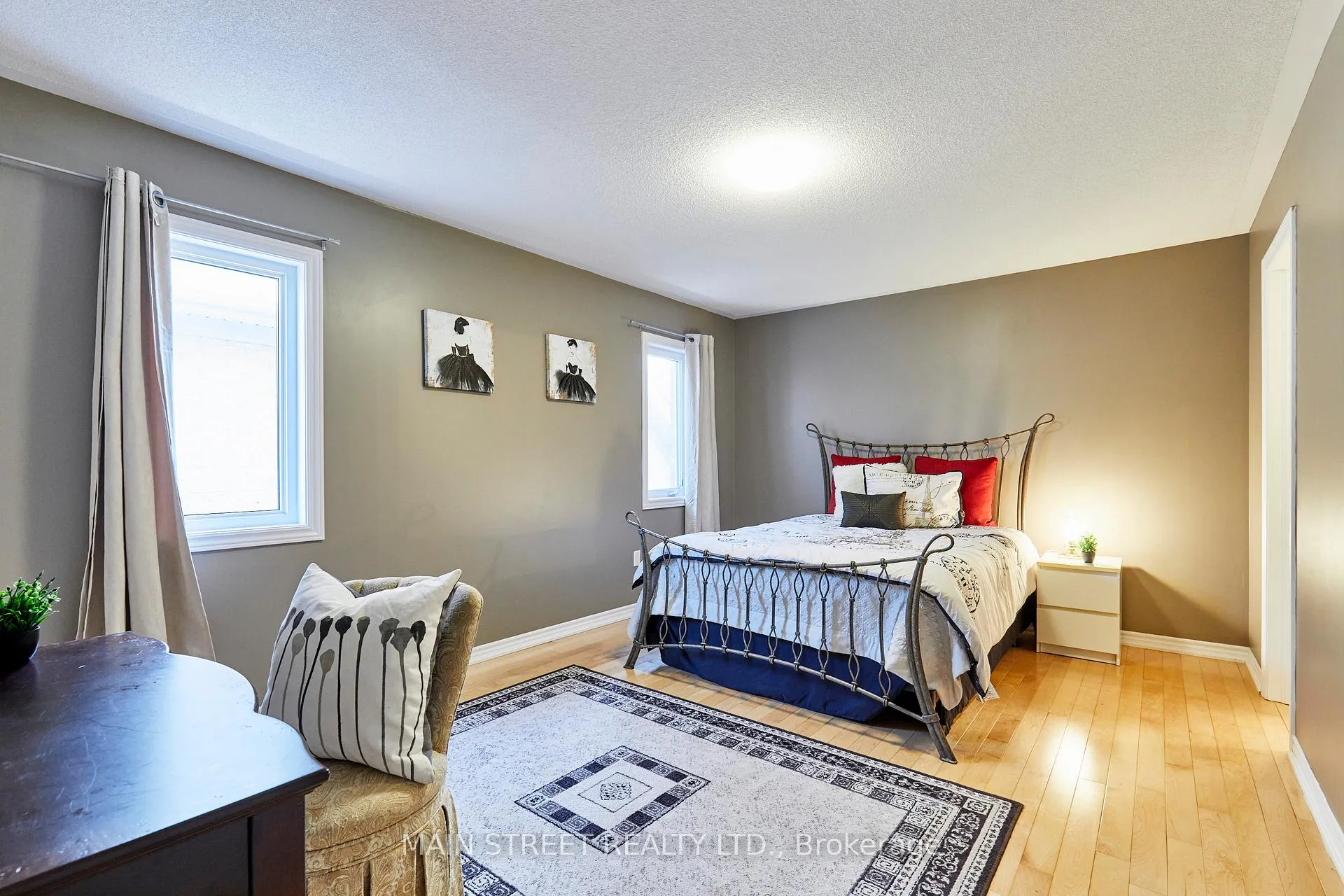 Photo 35 of 6 Oswell Drive, Ajax, Northeast Ajax — HOMEH