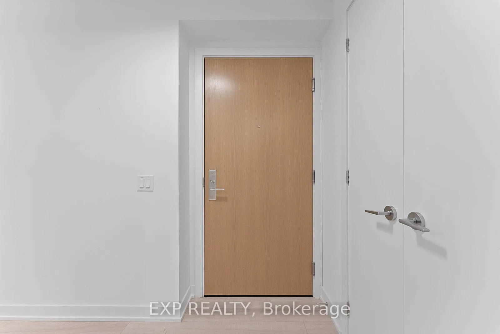 Photo 2 of Unit 706, 357 King Street W, Toronto, Waterfront Communities — HOMEH