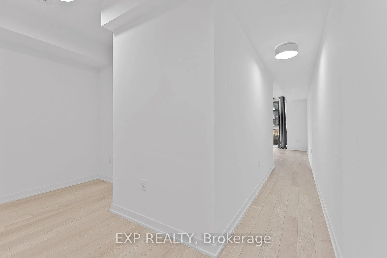 Photo 3 of Unit 706, 357 King Street W, Toronto, Waterfront Communities — HOMEH