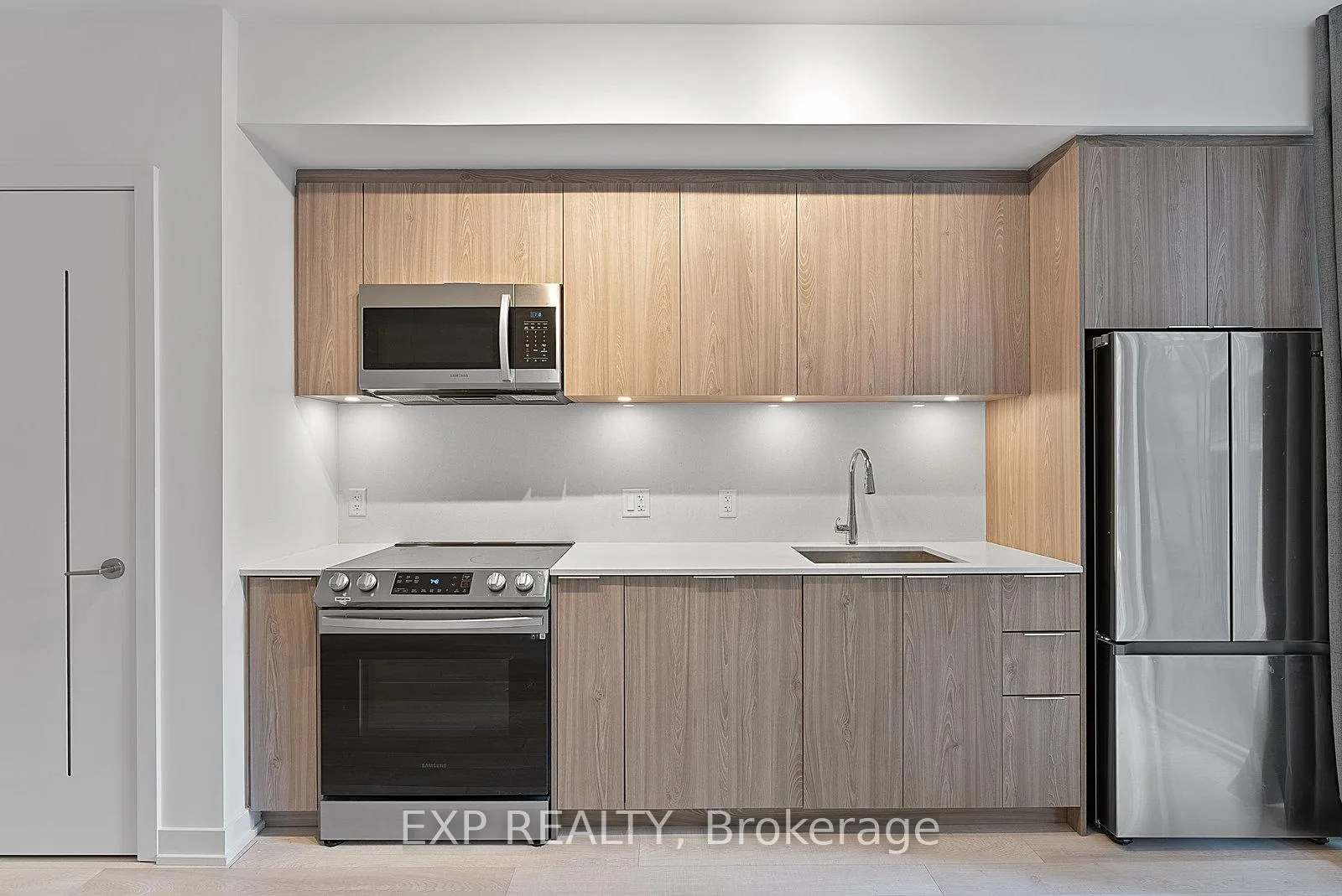 Photo 11 of Unit 706, 357 King Street W, Toronto, Waterfront Communities — HOMEH
