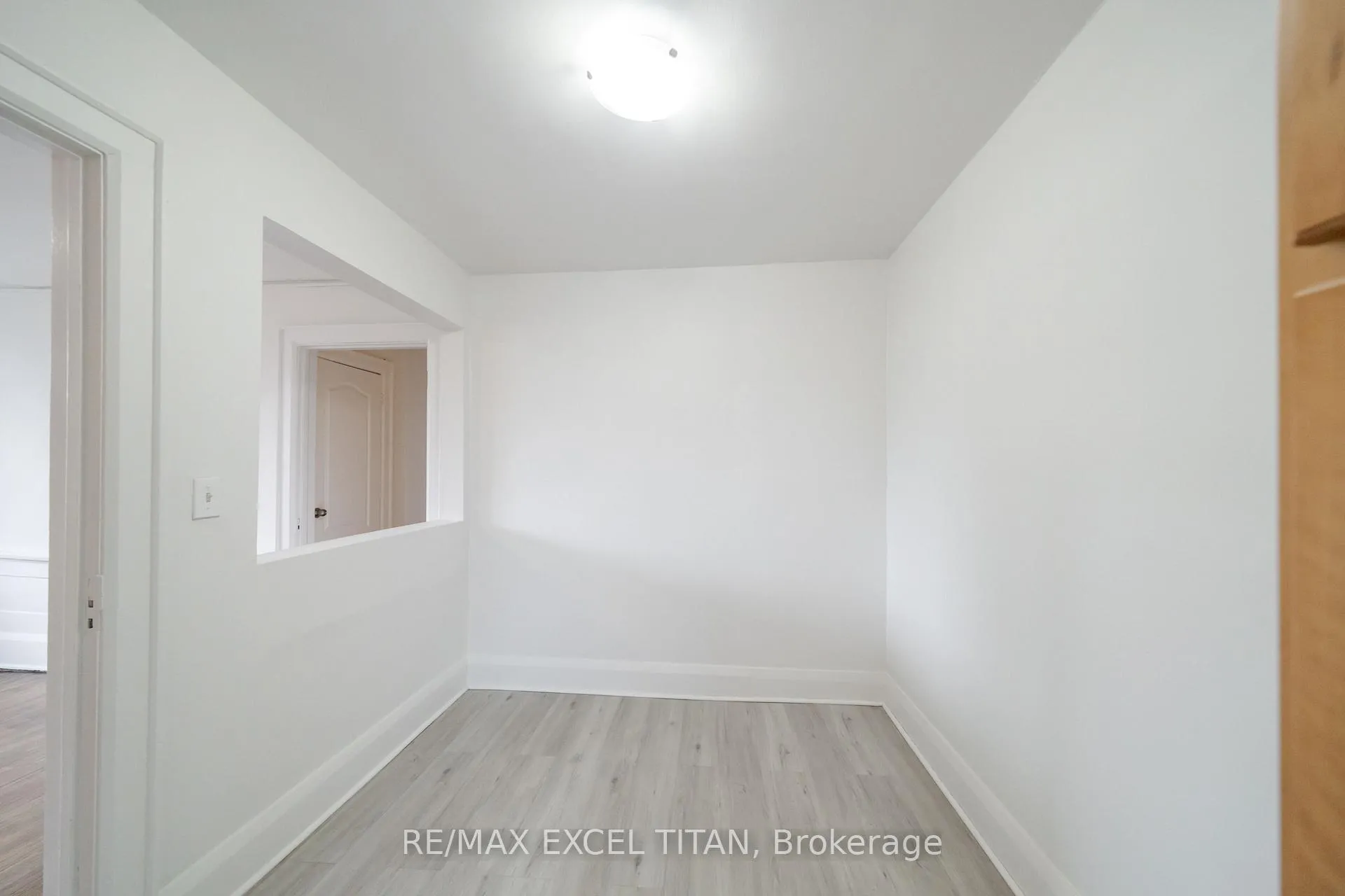 Photo 6 of Unit 46, 4 Kingston Road, Toronto, Woodbine Corridor — HOMEH