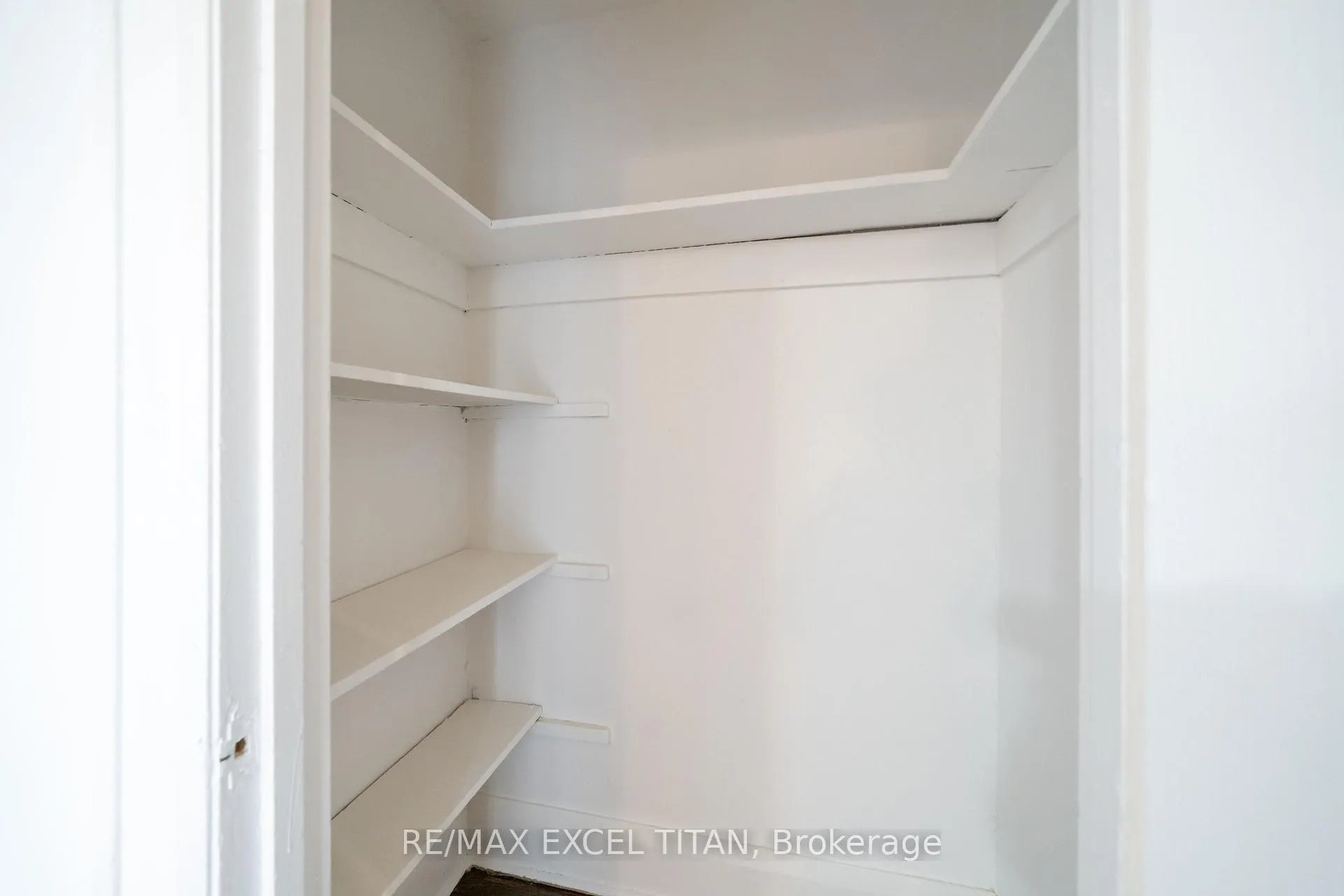 Photo 9 of Unit 46, 4 Kingston Road, Toronto, Woodbine Corridor — HOMEH