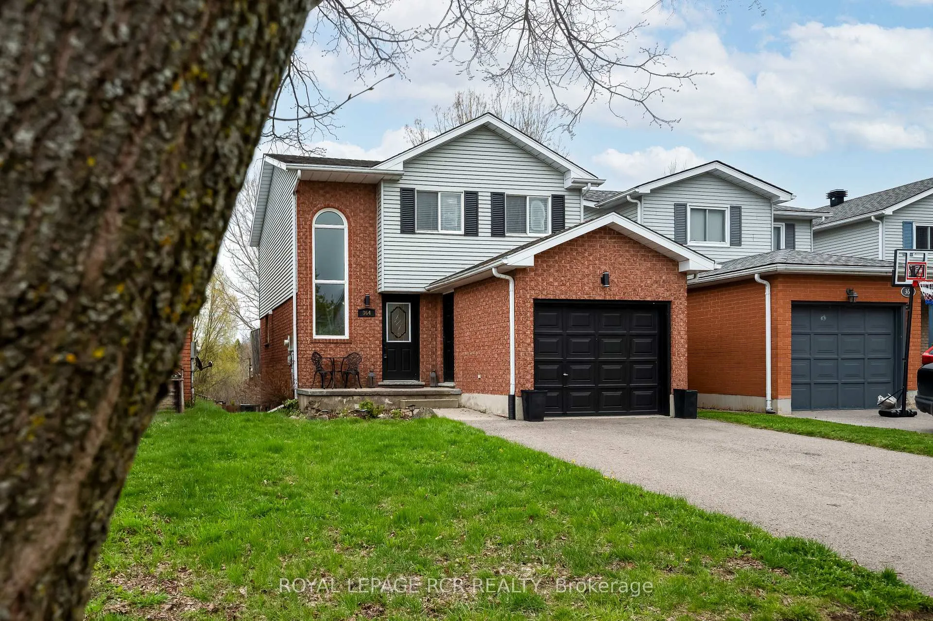 Photo of 364 Adams Court