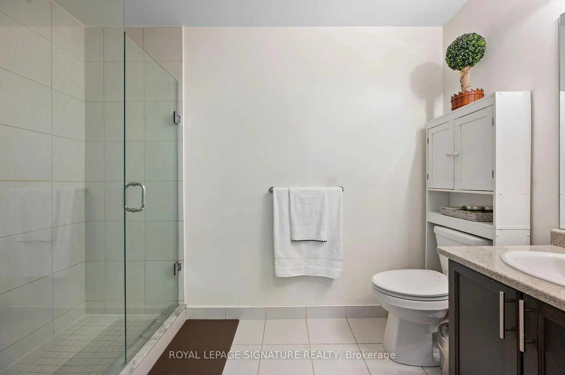 Photo 16 of Unit 630, 16 Concord Place, Grimsby, Grimsby Beach — HOMEH