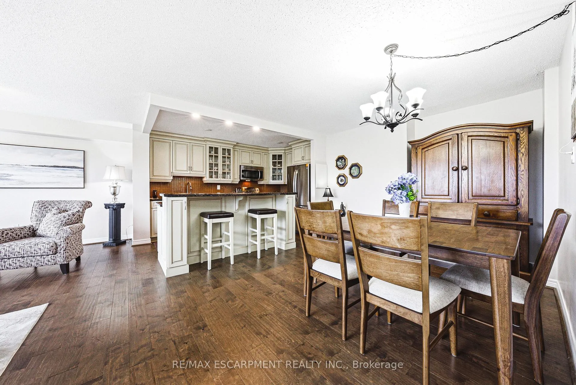 Photo 4 of Unit 901, 2055 Upper Middle Road, Burlington, Brant Hills — HOMEH