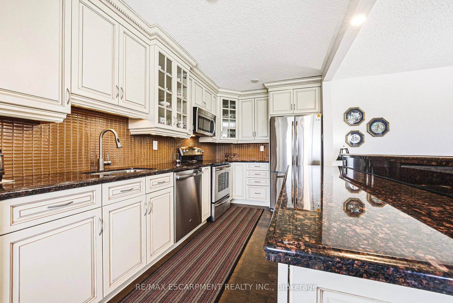 Photo 7 of Unit 901, 2055 Upper Middle Road, Burlington, Brant Hills — HOMEH