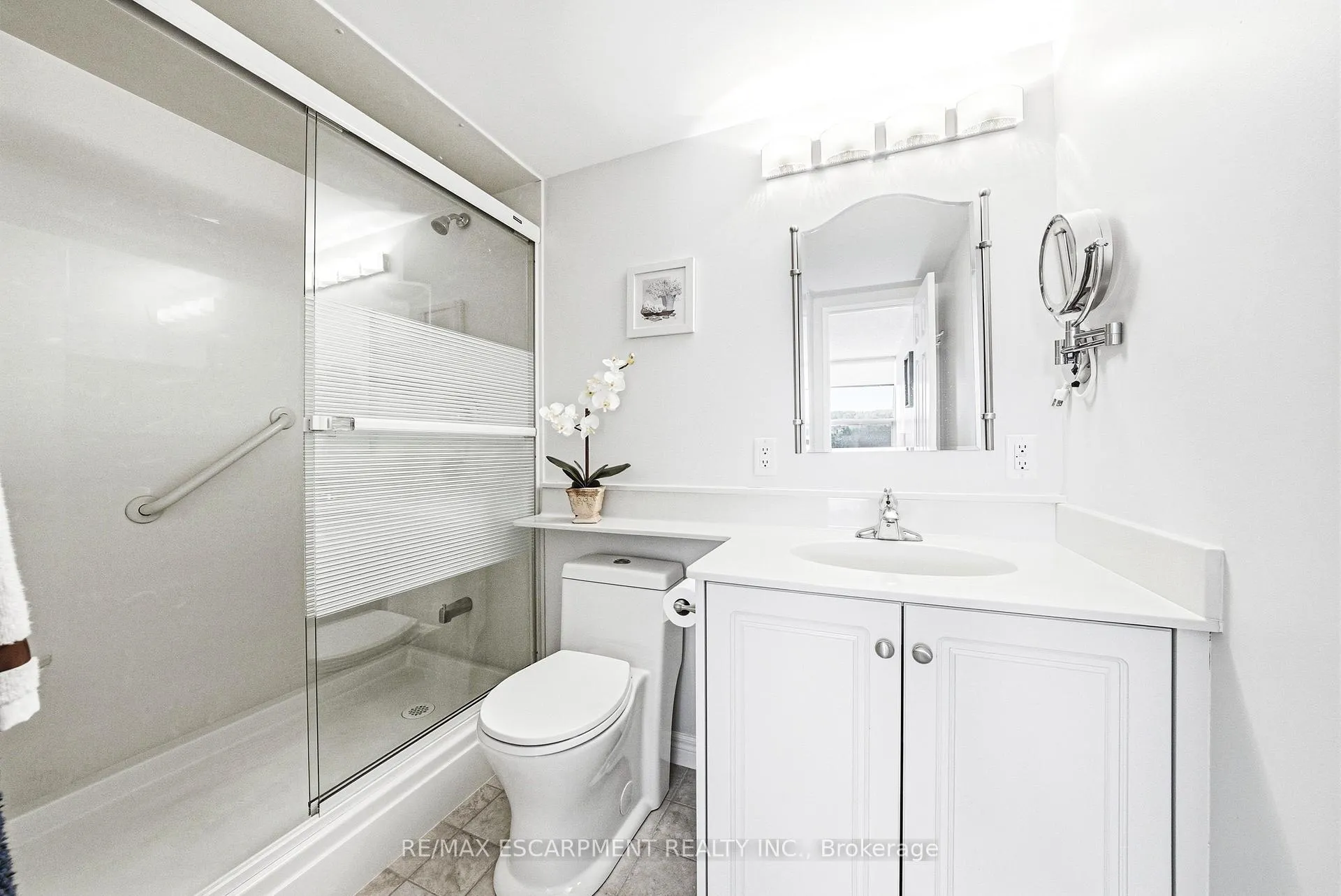 Photo 15 of Unit 901, 2055 Upper Middle Road, Burlington, Brant Hills — HOMEH