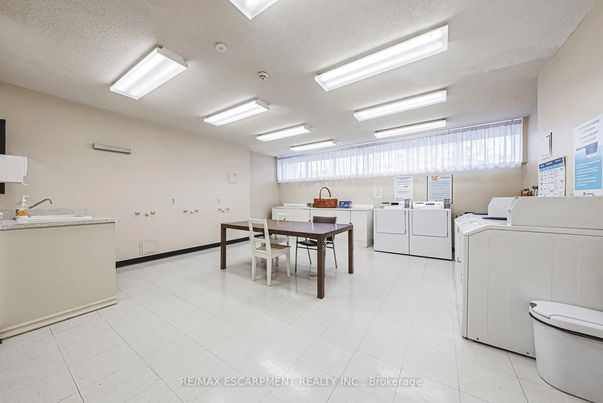 Photo 20 of Unit 901, 2055 Upper Middle Road, Burlington, Brant Hills — HOMEH