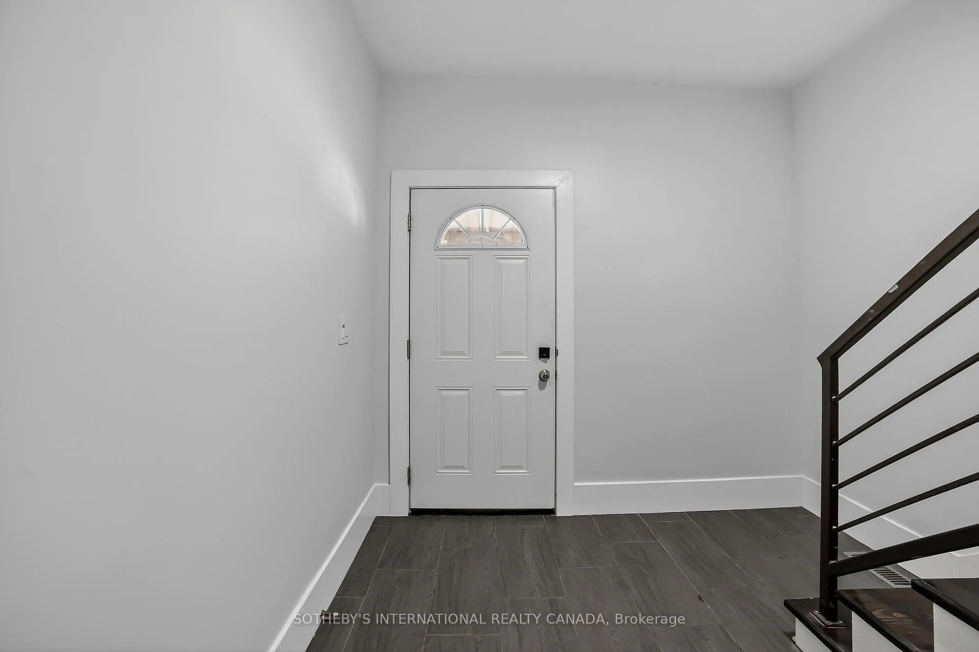 Photo 6 of 97 Garfield Avenue S, Hamilton, Stipley — HOMEH