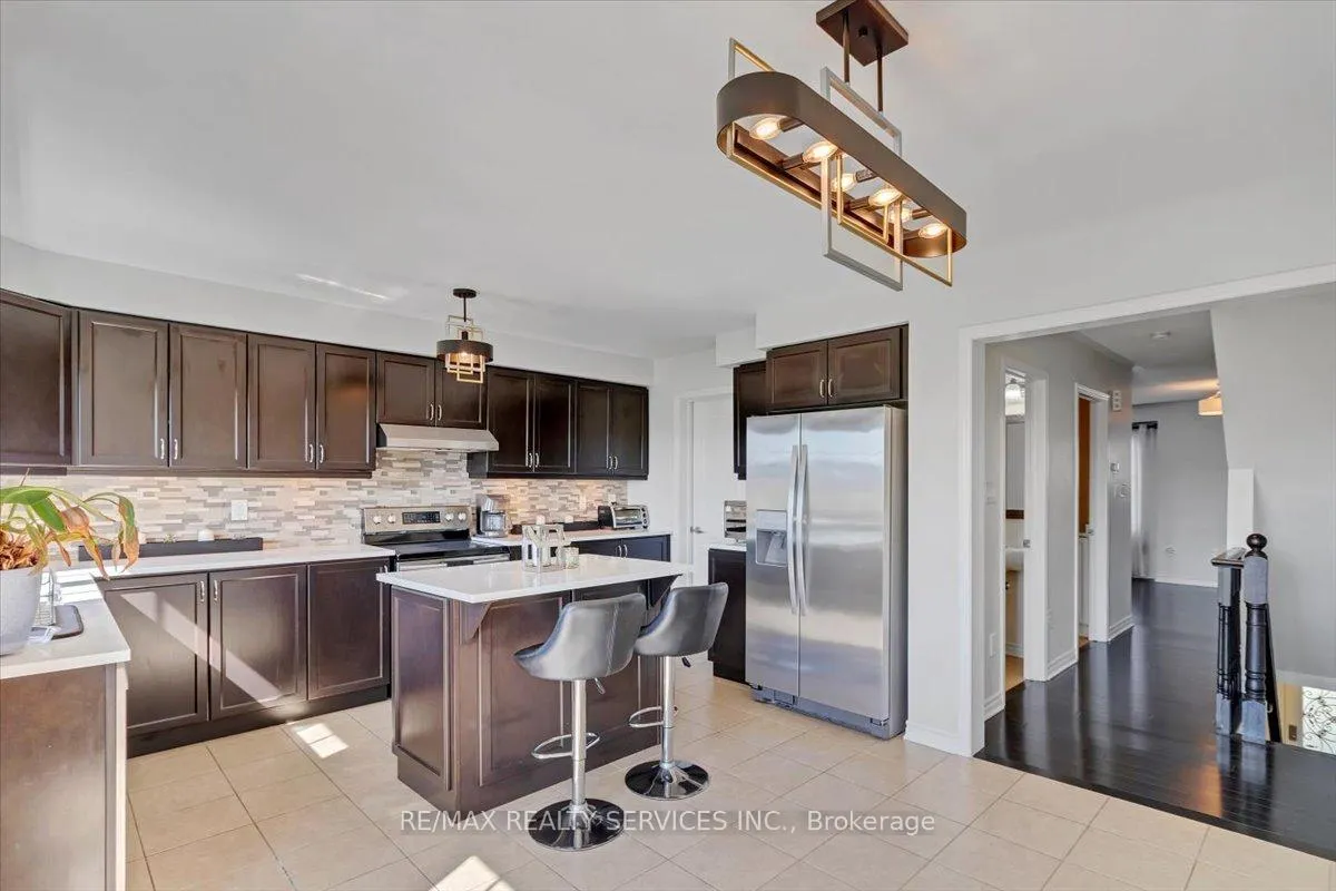 Photo 14 of 84 Bannister Crescent, Brampton, Northwest Brampton — HOMEH