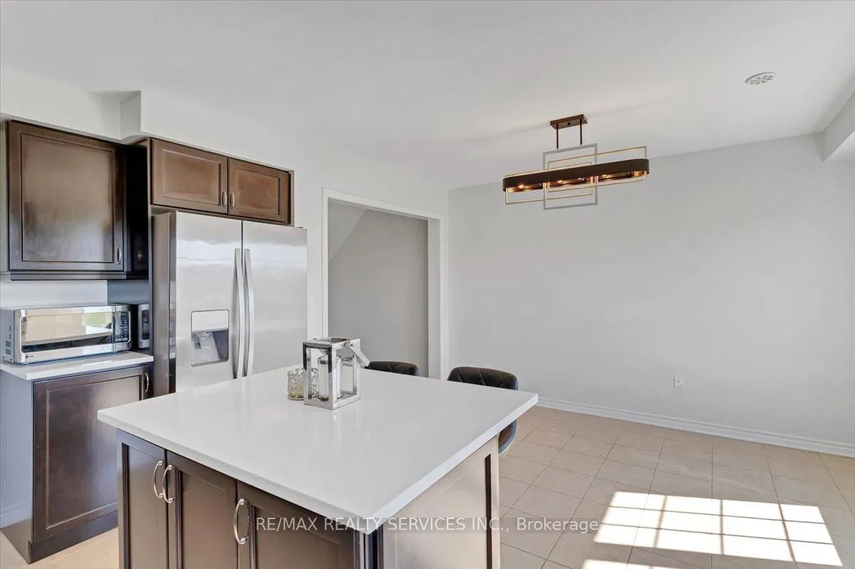 Photo 17 of 84 Bannister Crescent, Brampton, Northwest Brampton — HOMEH