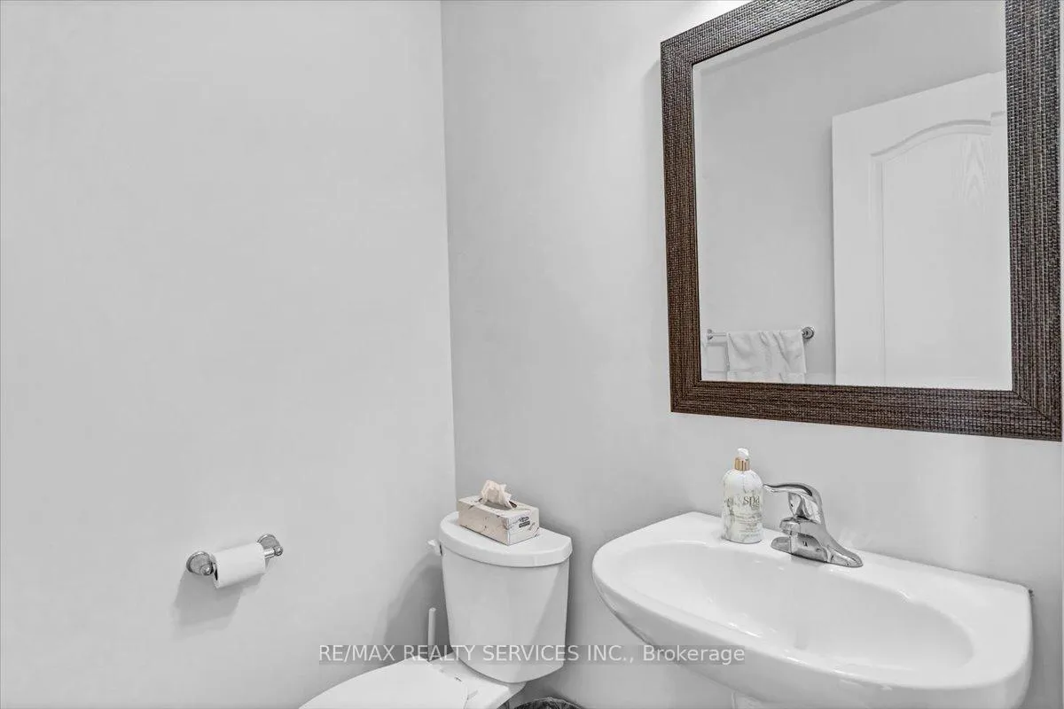 Photo 18 of 84 Bannister Crescent, Brampton, Northwest Brampton — HOMEH