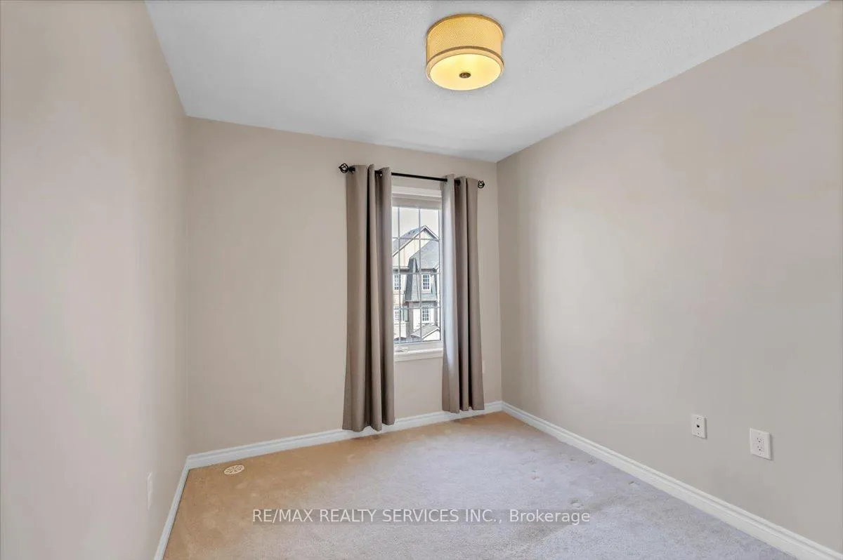 Photo 28 of 84 Bannister Crescent, Brampton, Northwest Brampton — HOMEH