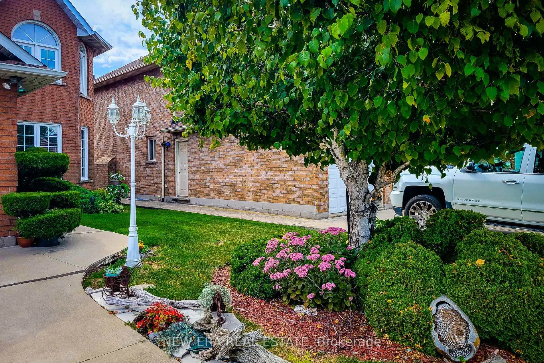 Photo 4 of 146 Locheed Drive, Hamilton, Lisgar — HOMEH